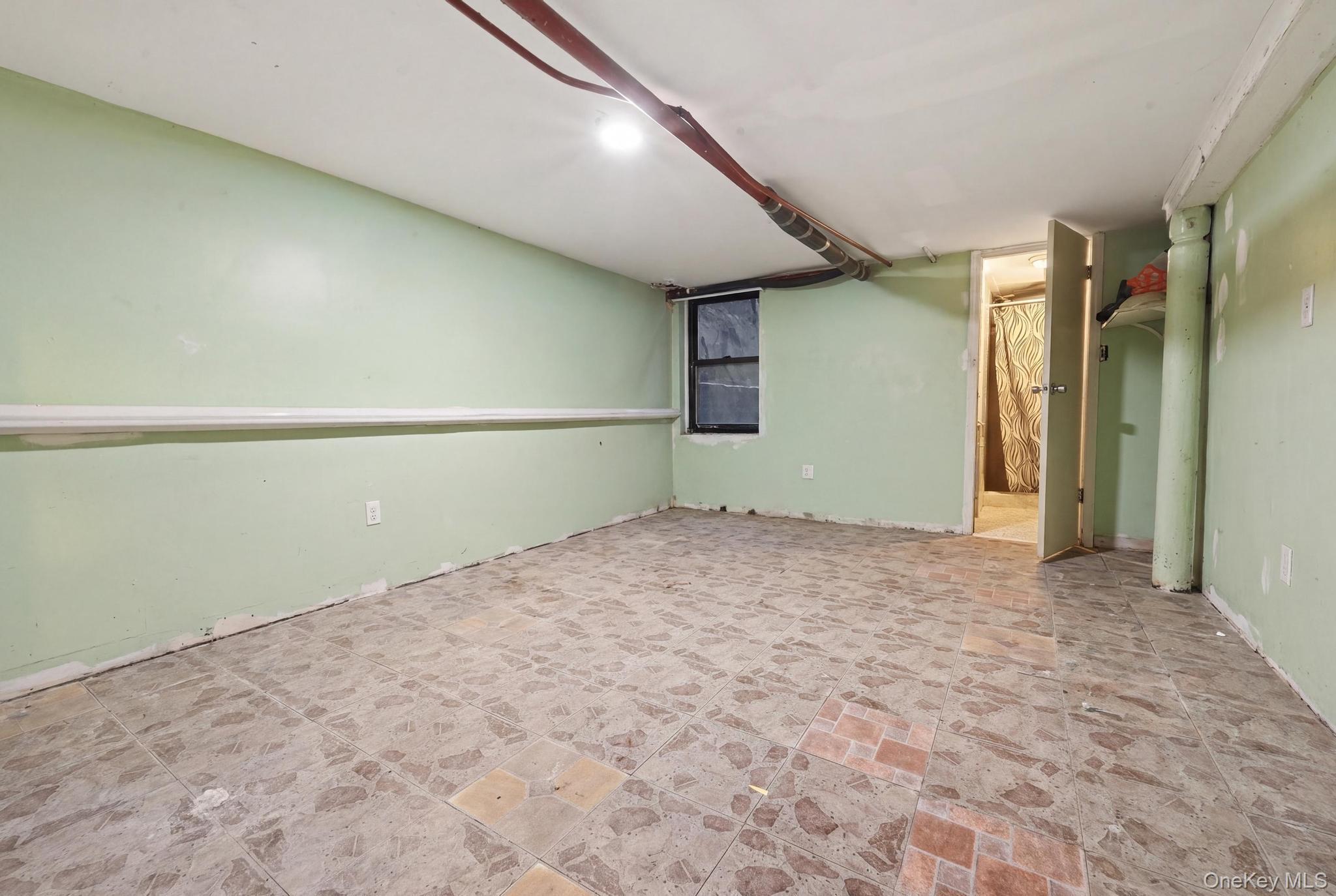 Single Family Glenmore  Brooklyn, NY 11208, MLS-996806-34