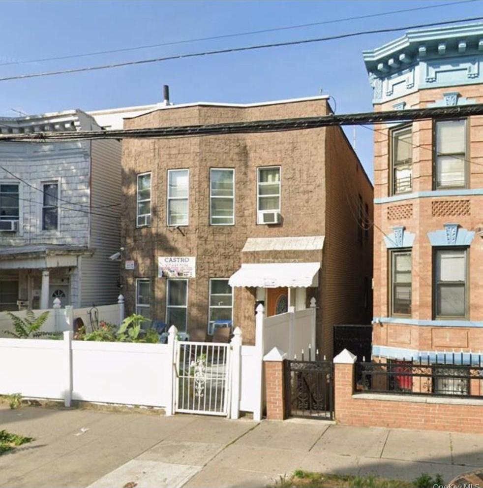 Single Family Zerega  Bronx, NY 10462, MLS-996909-2