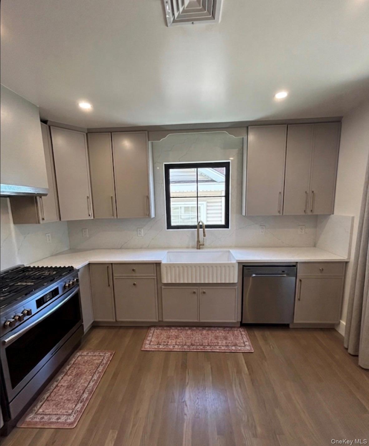 Single Family Lucerne  Bronx, NY 10465, MLS-996932-6