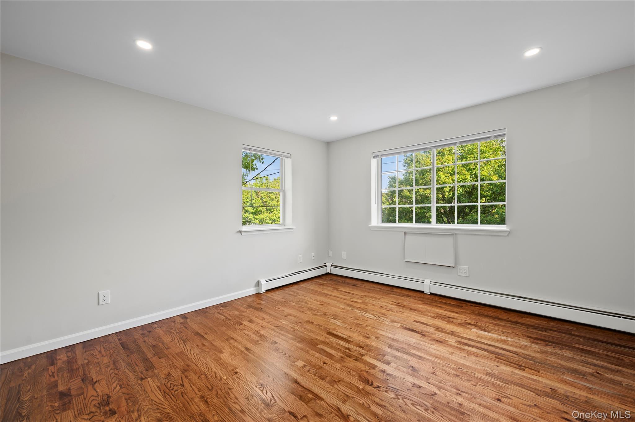 Single Family Lawton  Bronx, NY 10465, MLS-996956-10