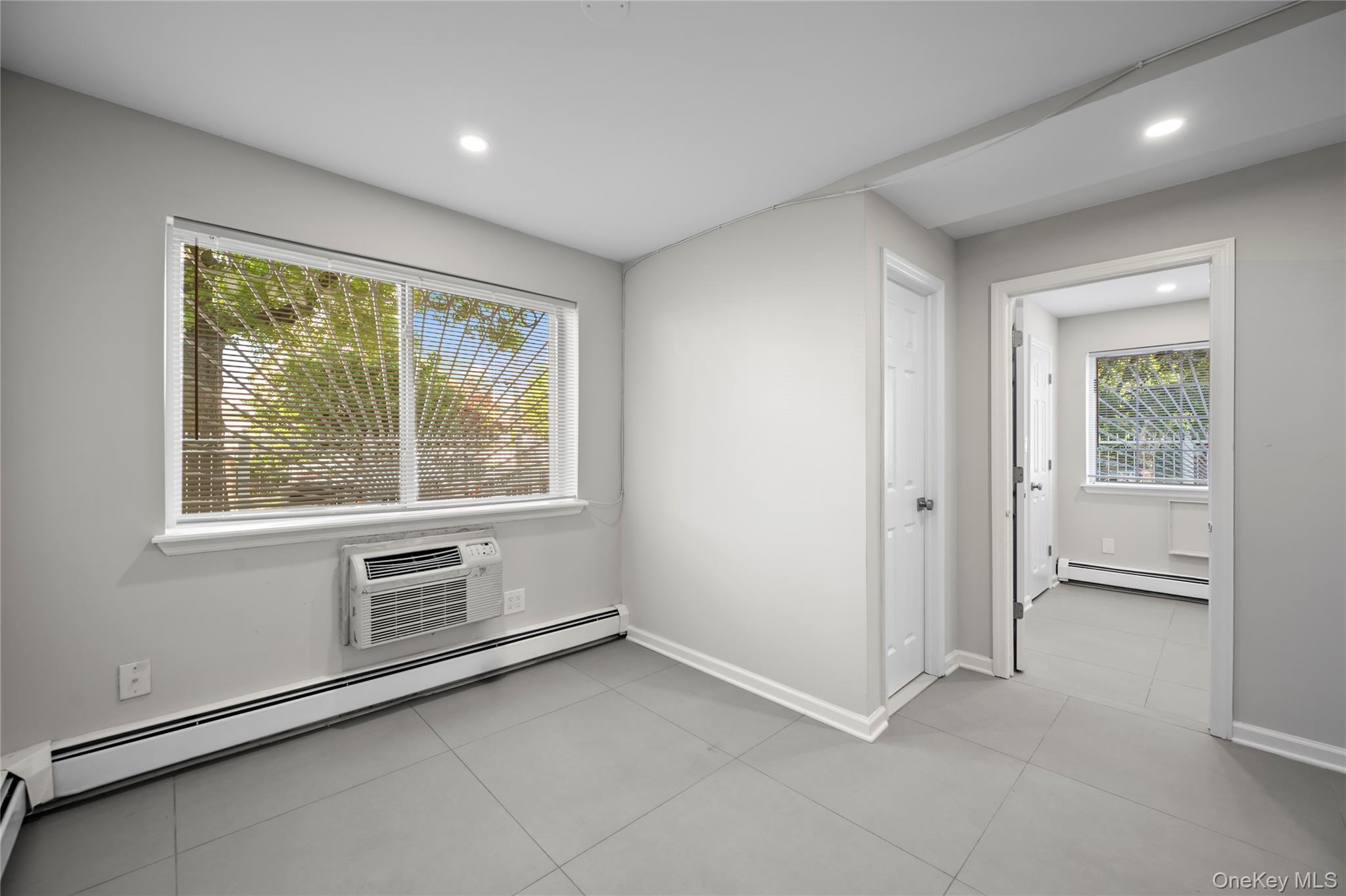 Single Family Lawton  Bronx, NY 10465, MLS-996956-14