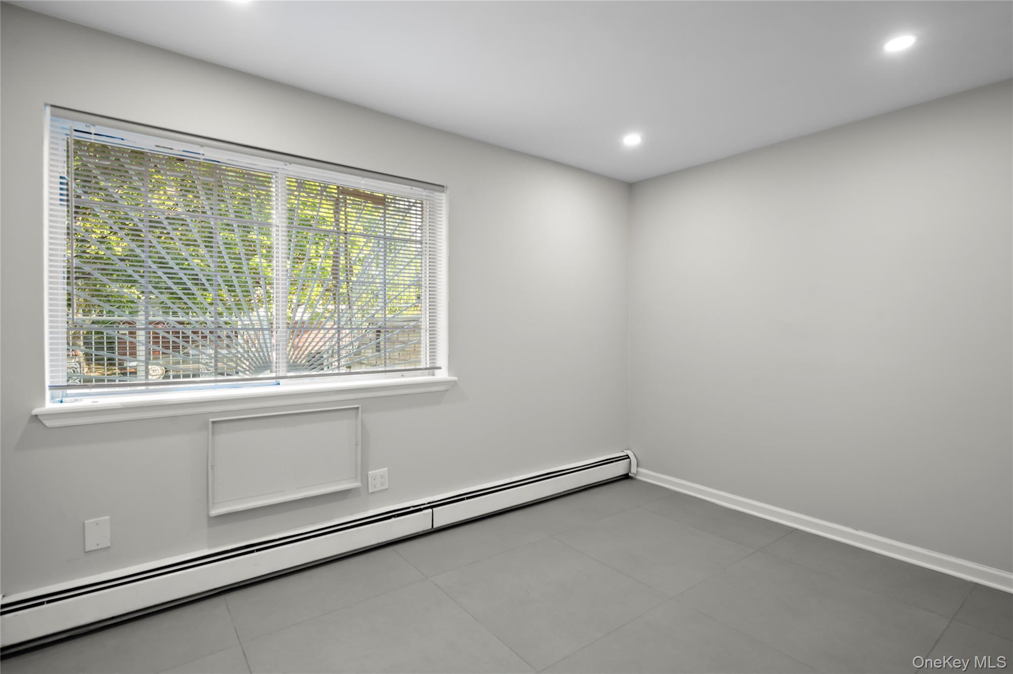 Single Family Lawton  Bronx, NY 10465, MLS-996956-16