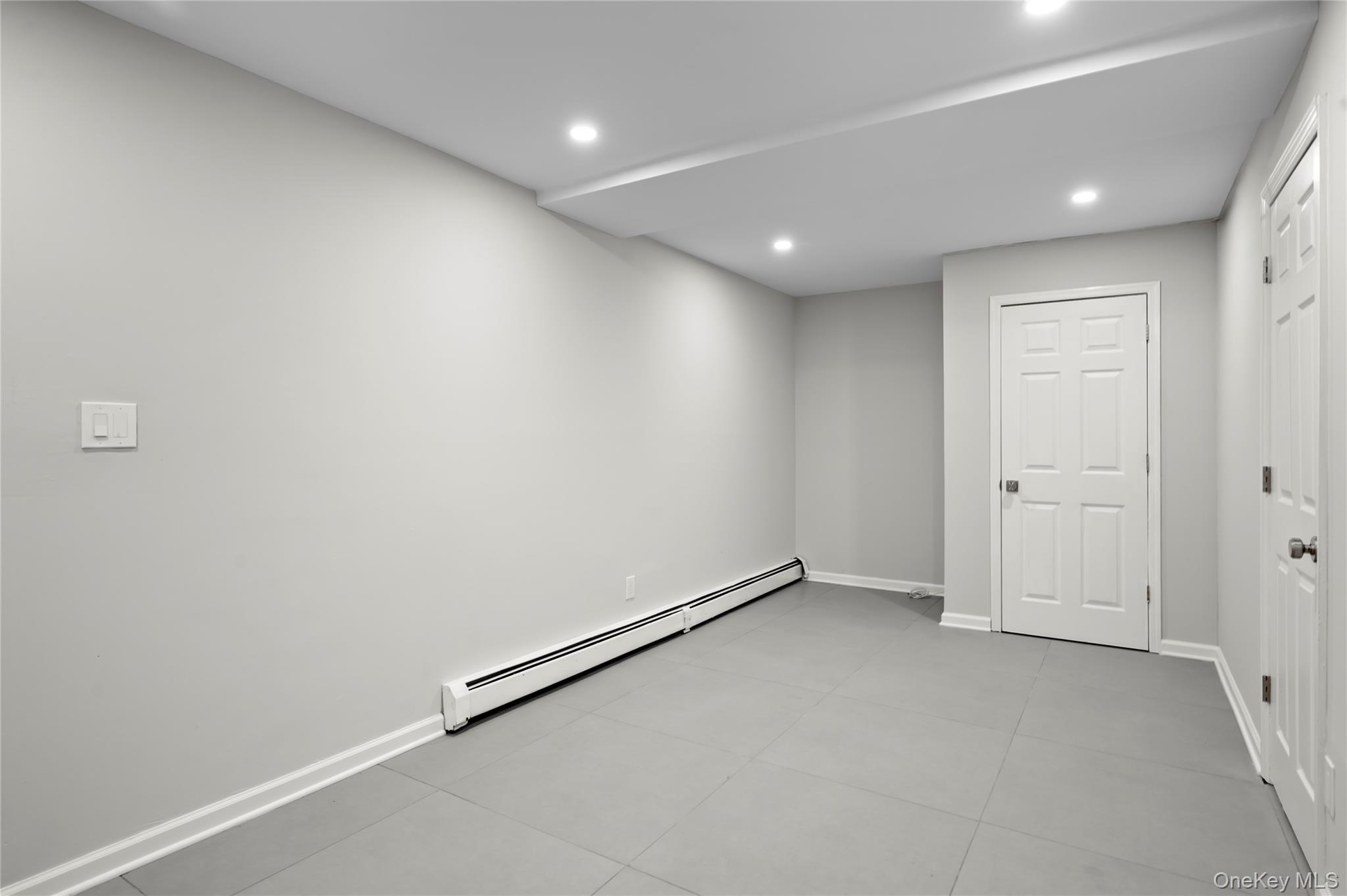 Single Family Lawton  Bronx, NY 10465, MLS-996956-17