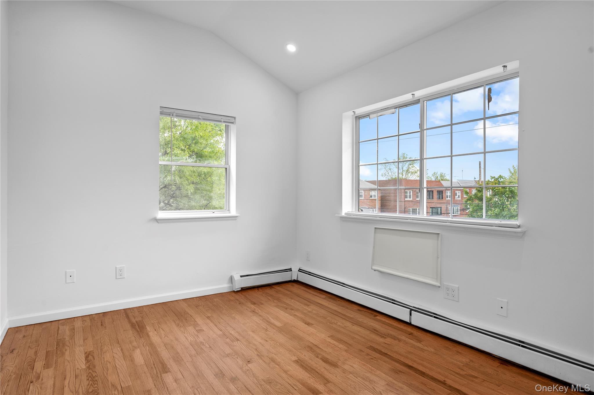 Single Family Lawton  Bronx, NY 10465, MLS-996956-32