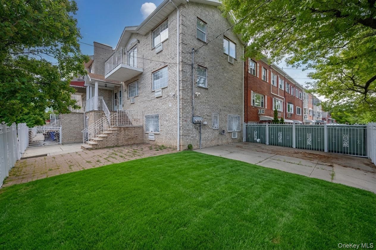 Single Family Lawton  Bronx, NY 10465, MLS-996956-34