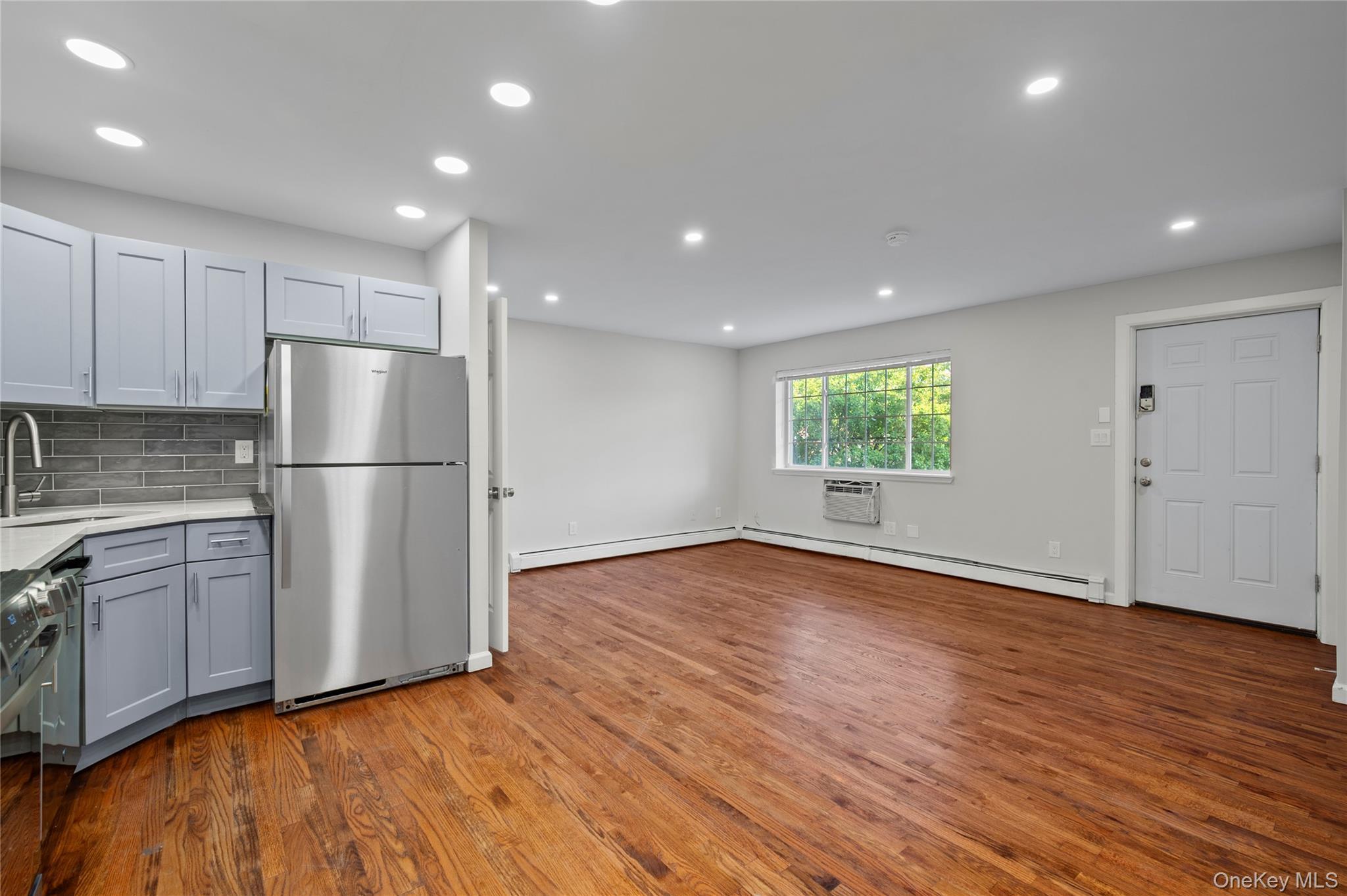 Single Family Lawton  Bronx, NY 10465, MLS-996956-6