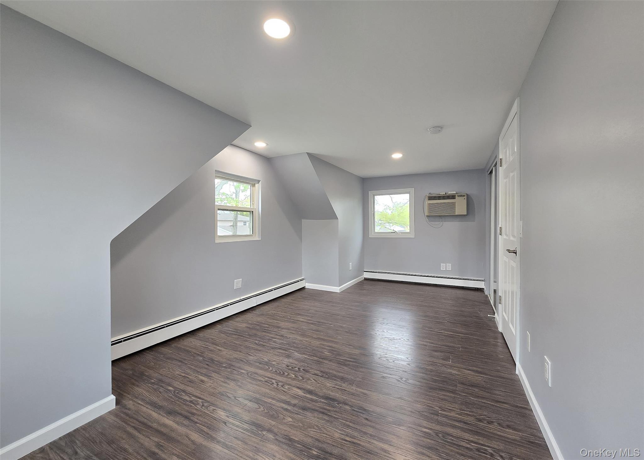 Single Family Aster Avenue  Suffolk County, NY 11742, MLS-996995-10