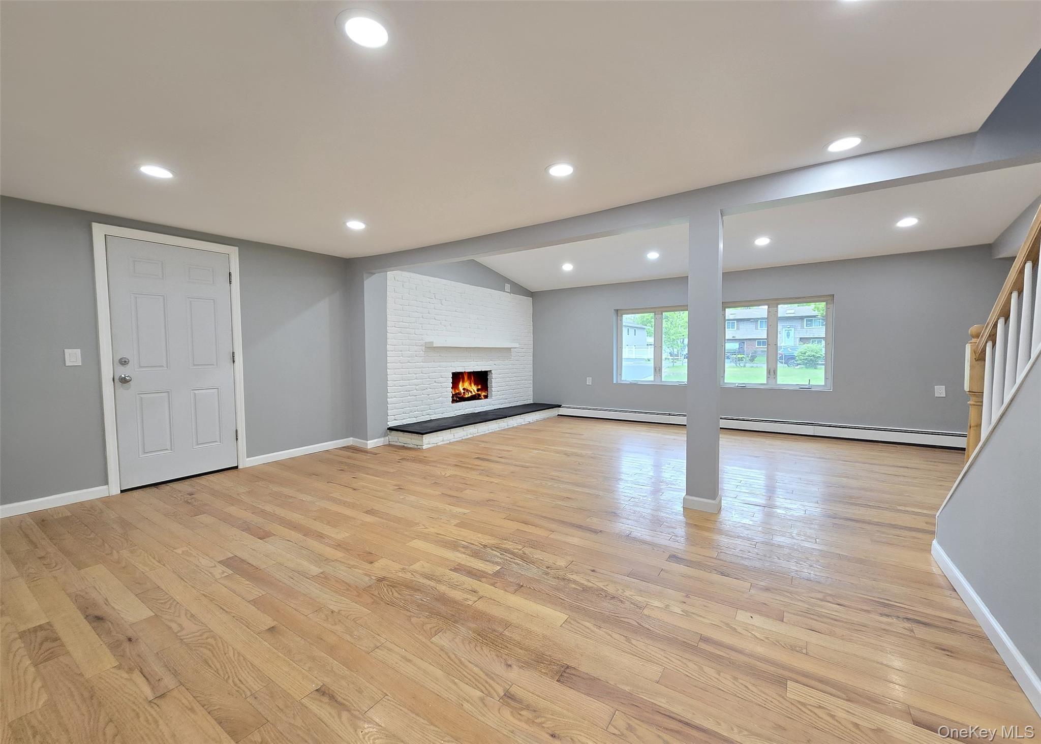 Single Family Aster Avenue Suffolk County, NY 11742, MLS-996995-2