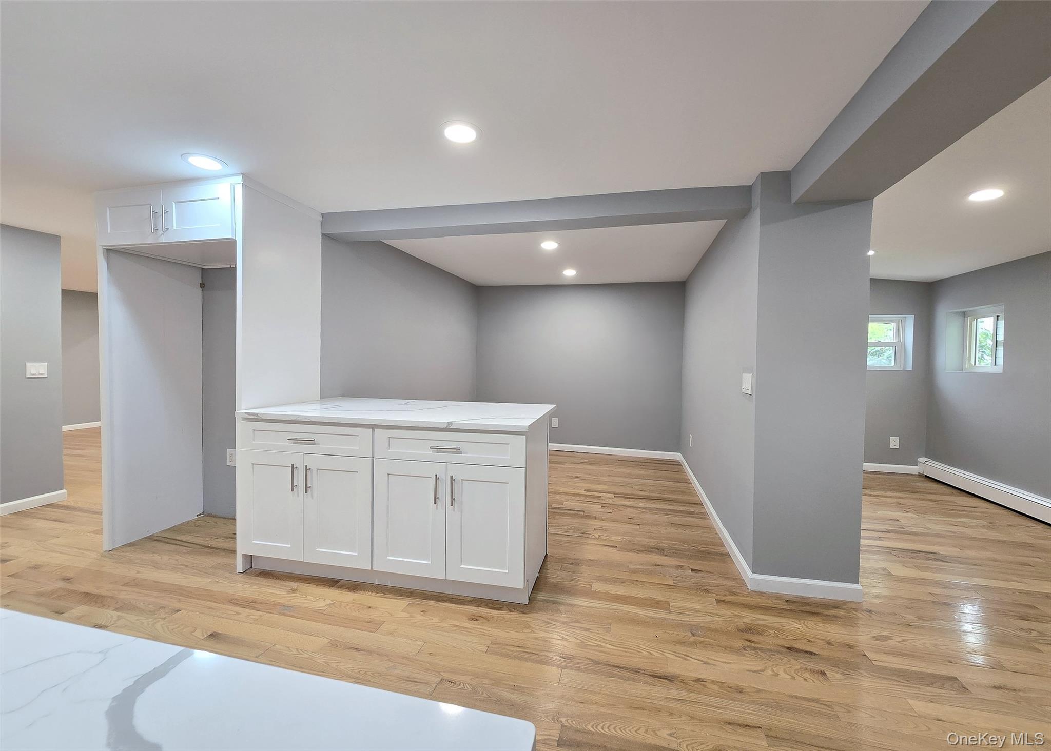 Single Family Aster Avenue Suffolk County, NY 11742, MLS-996995-5