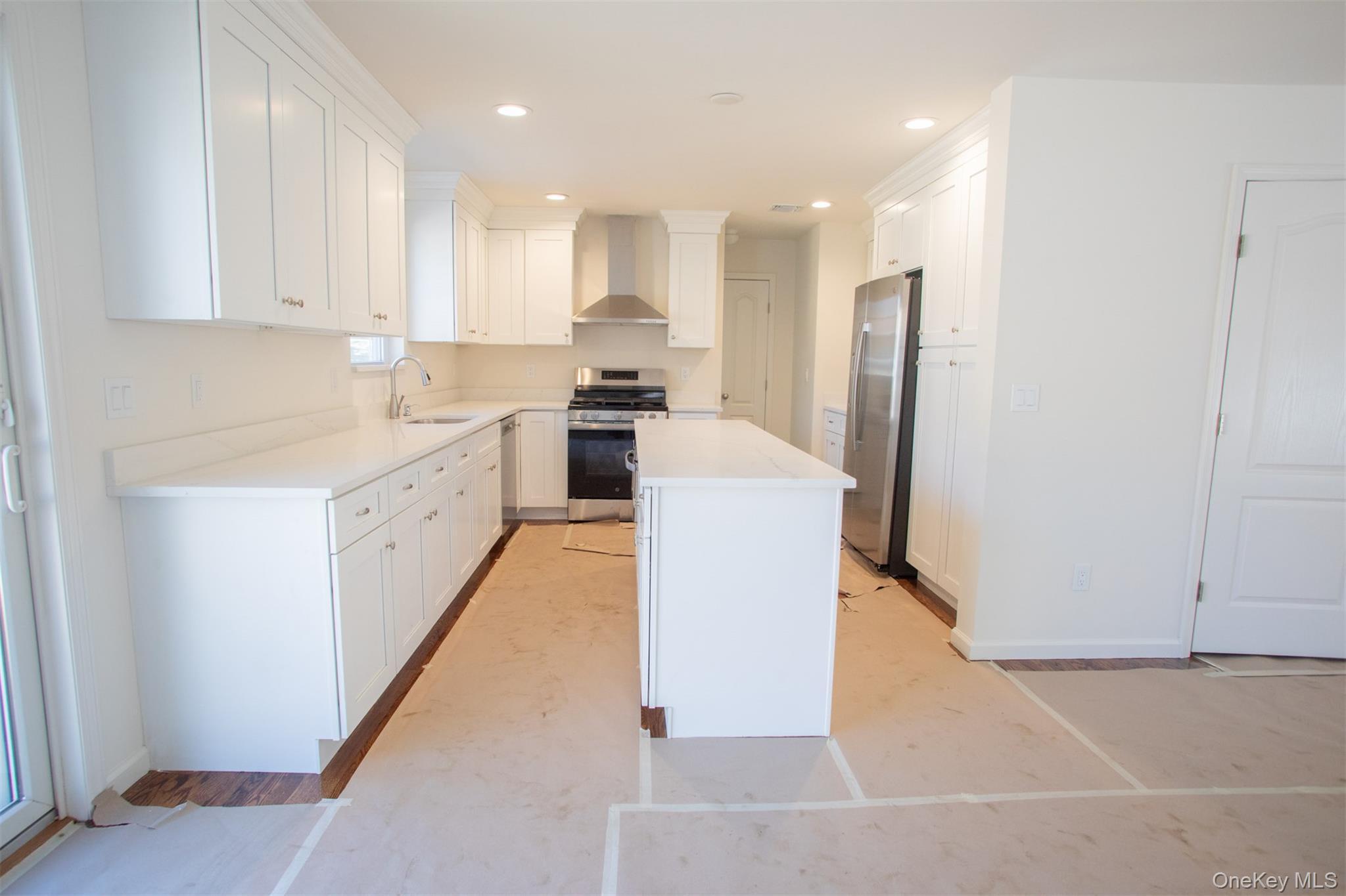 Single Family Dressel Suffolk County, NY 11950, MLS-997014-15