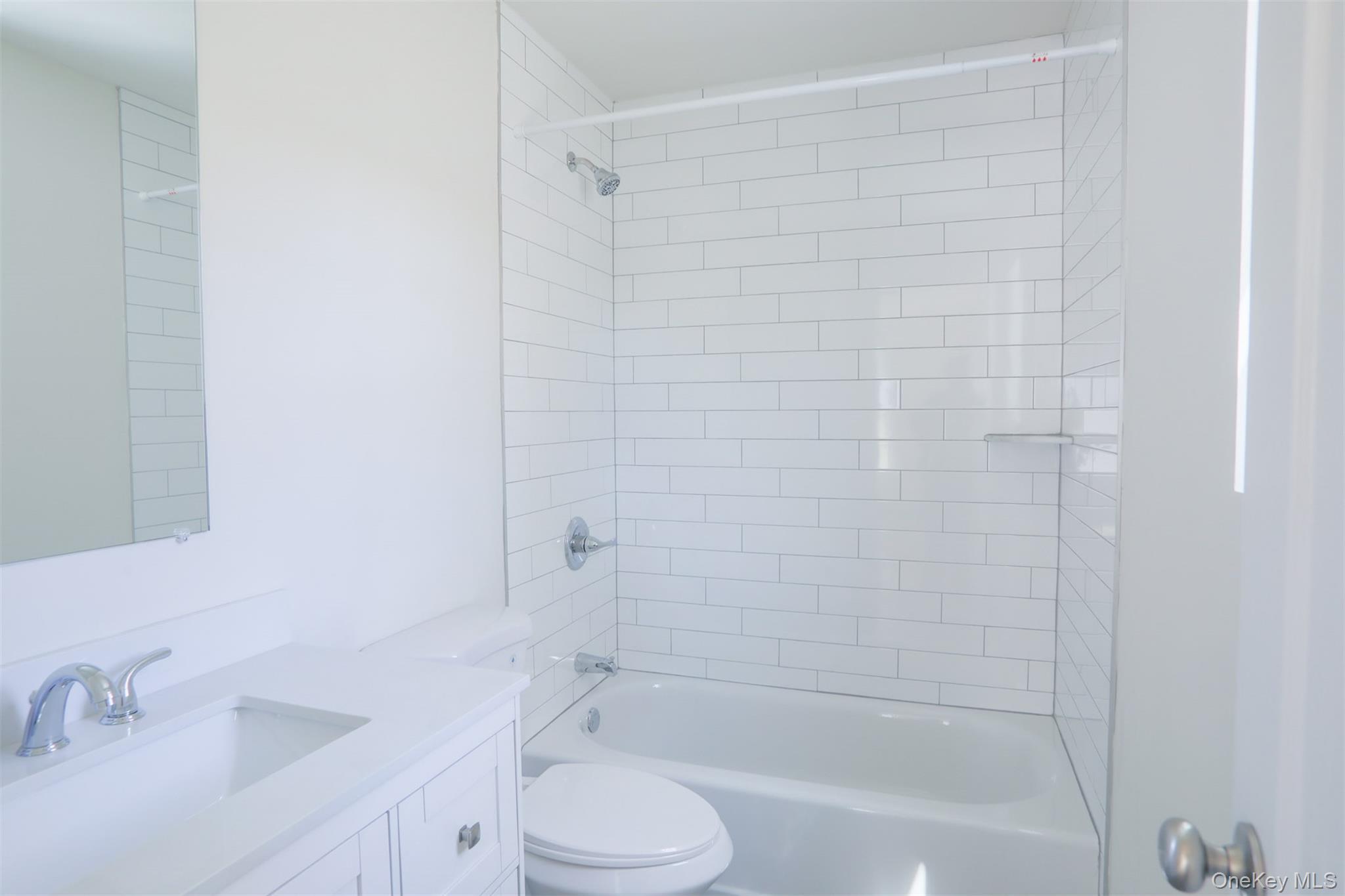 Single Family Dressel Suffolk County, NY 11950, MLS-997014-7