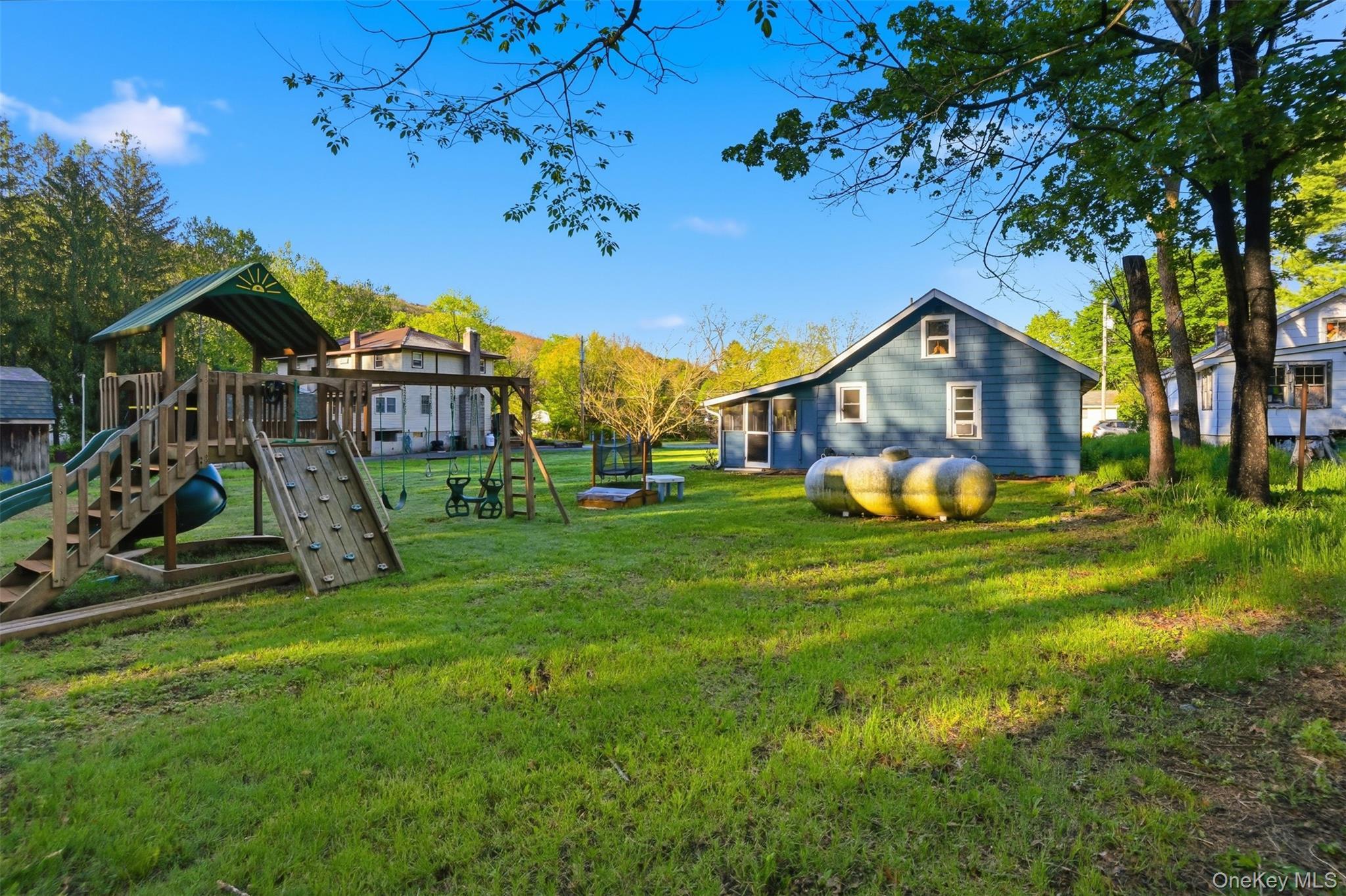 Single Family Hickory  Orange County, NY 12771, MLS-997024-6