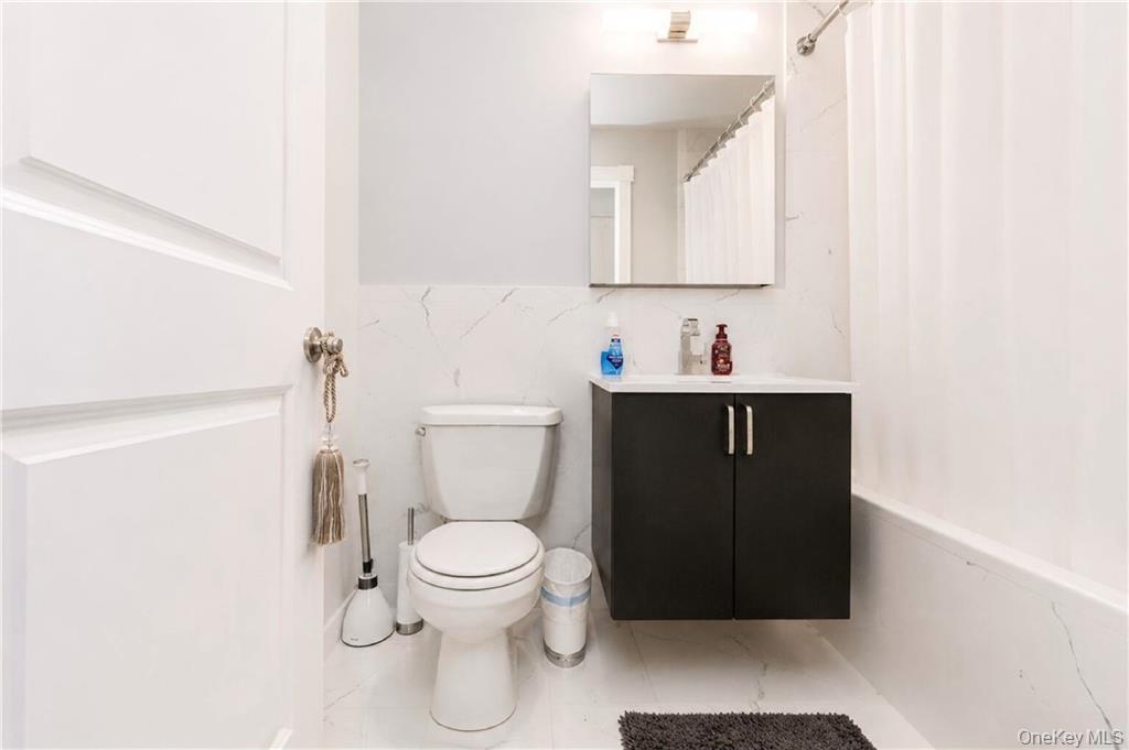 Condo West  Manhattan, NY 10004, MLS-997063-12