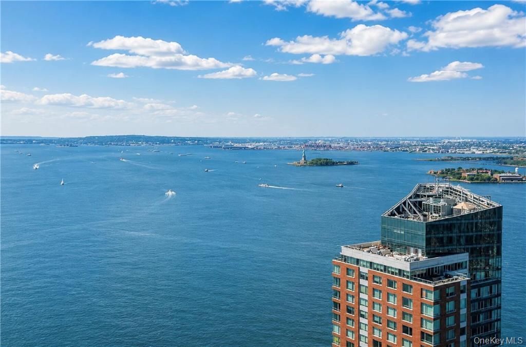 Condo West  Manhattan, NY 10004, MLS-997063-16
