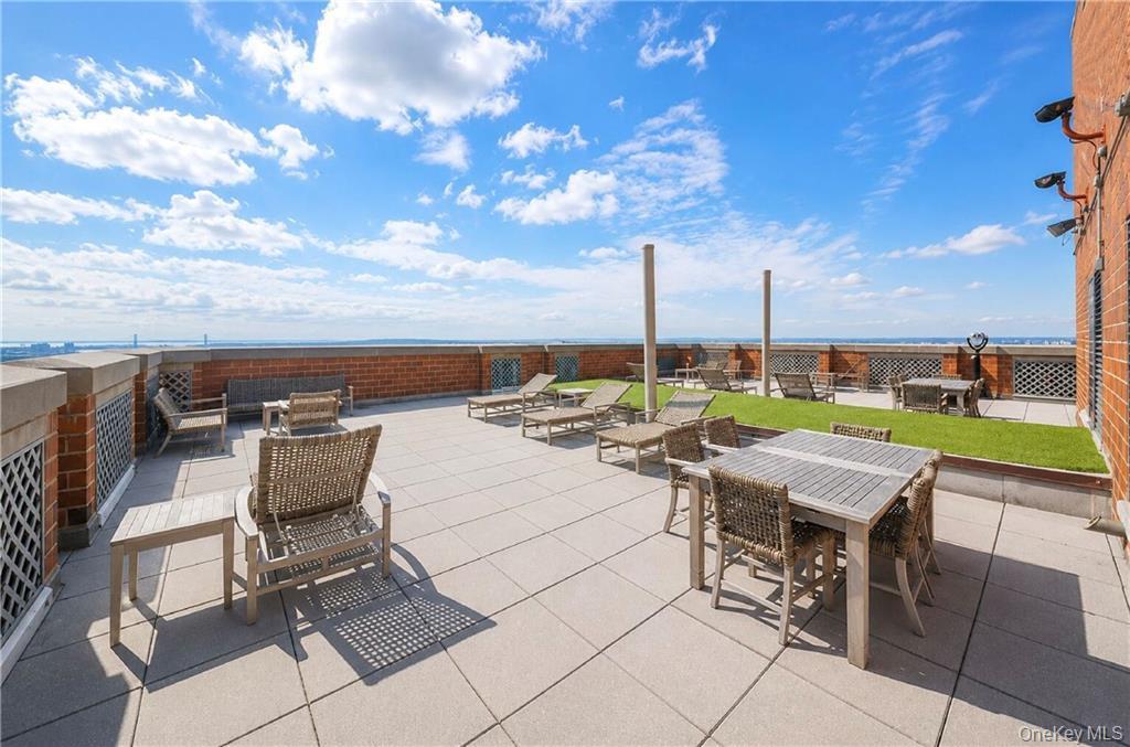 Condo West  Manhattan, NY 10004, MLS-997063-17