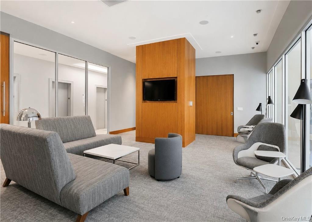 Condo West  Manhattan, NY 10004, MLS-997063-19