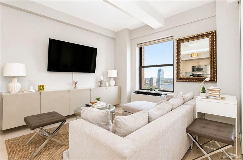 Condo West  Manhattan, NY 10004, MLS-997063-5