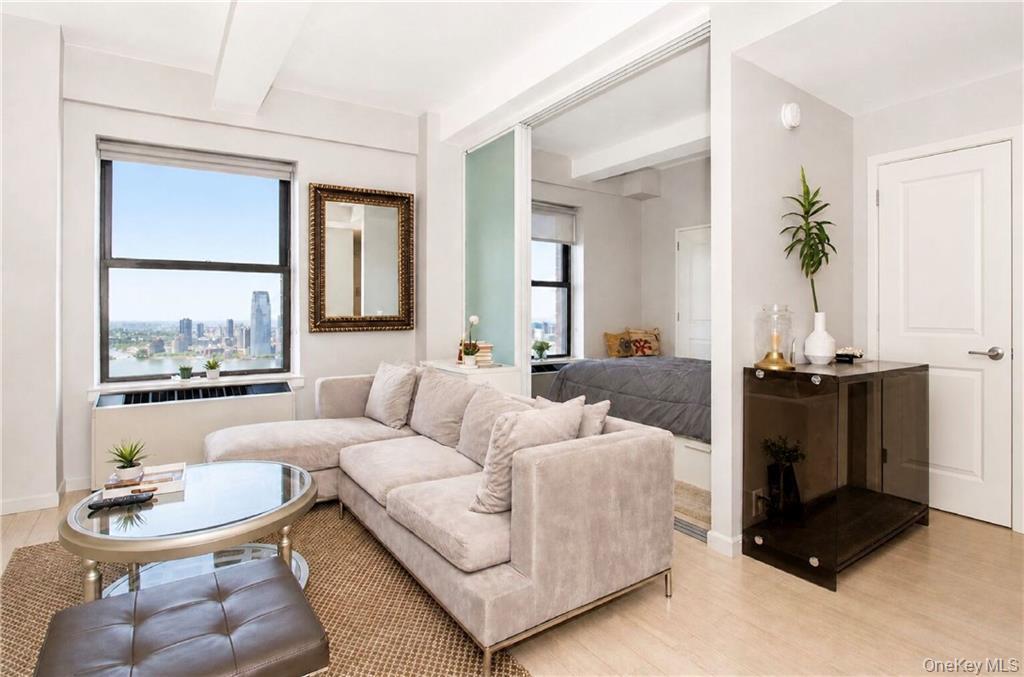 Condo West  Manhattan, NY 10004, MLS-997063-8