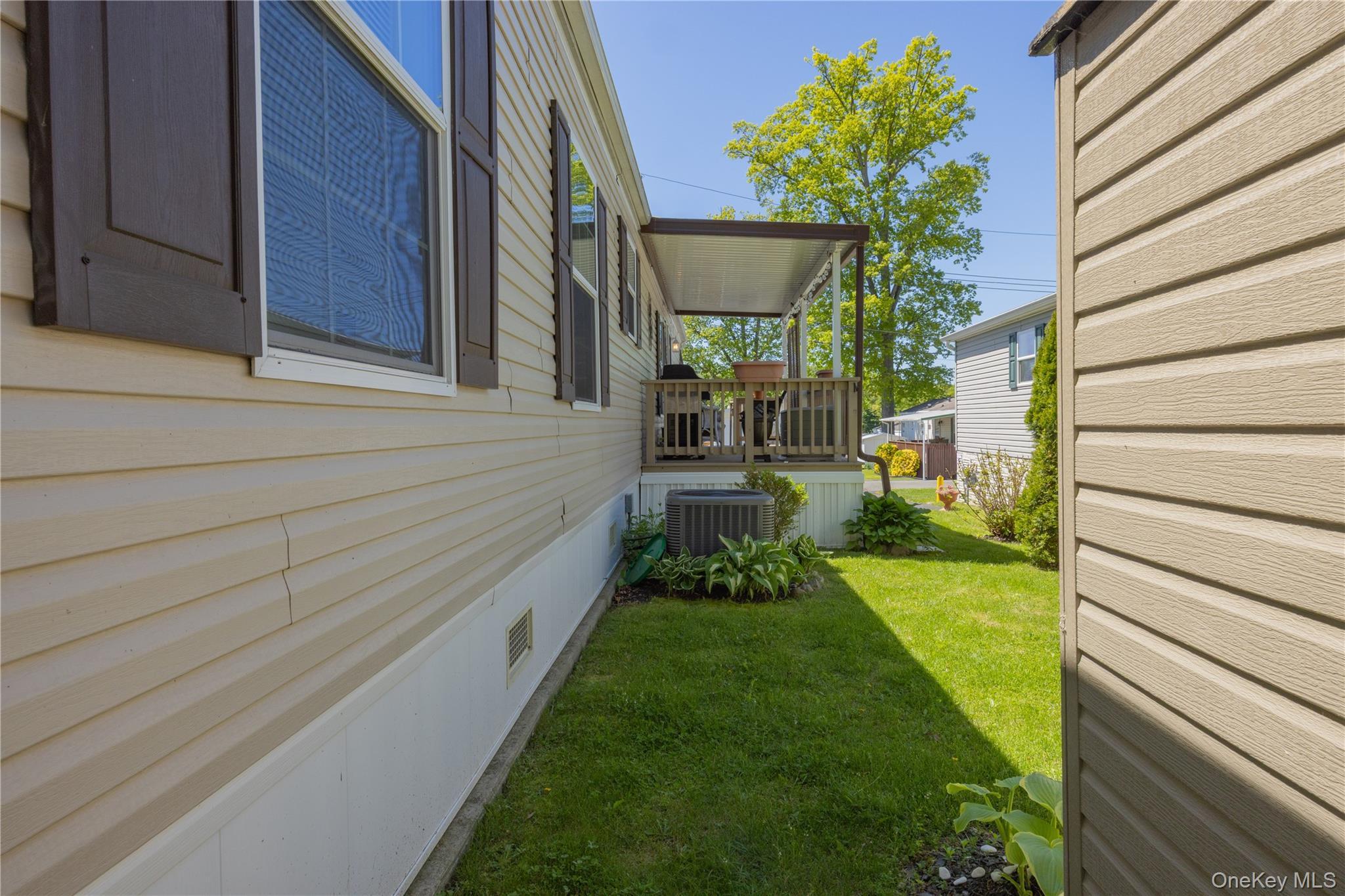 Single Family North Mountainview Mhp  Rockland County, NY 10980, MLS-997094-19