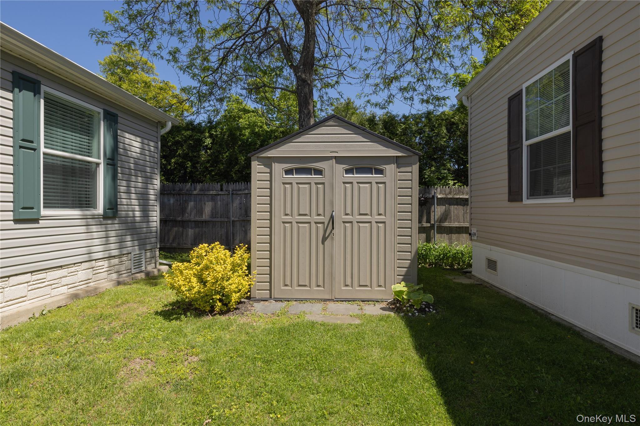 Single Family North Mountainview Mhp  Rockland County, NY 10980, MLS-997094-20