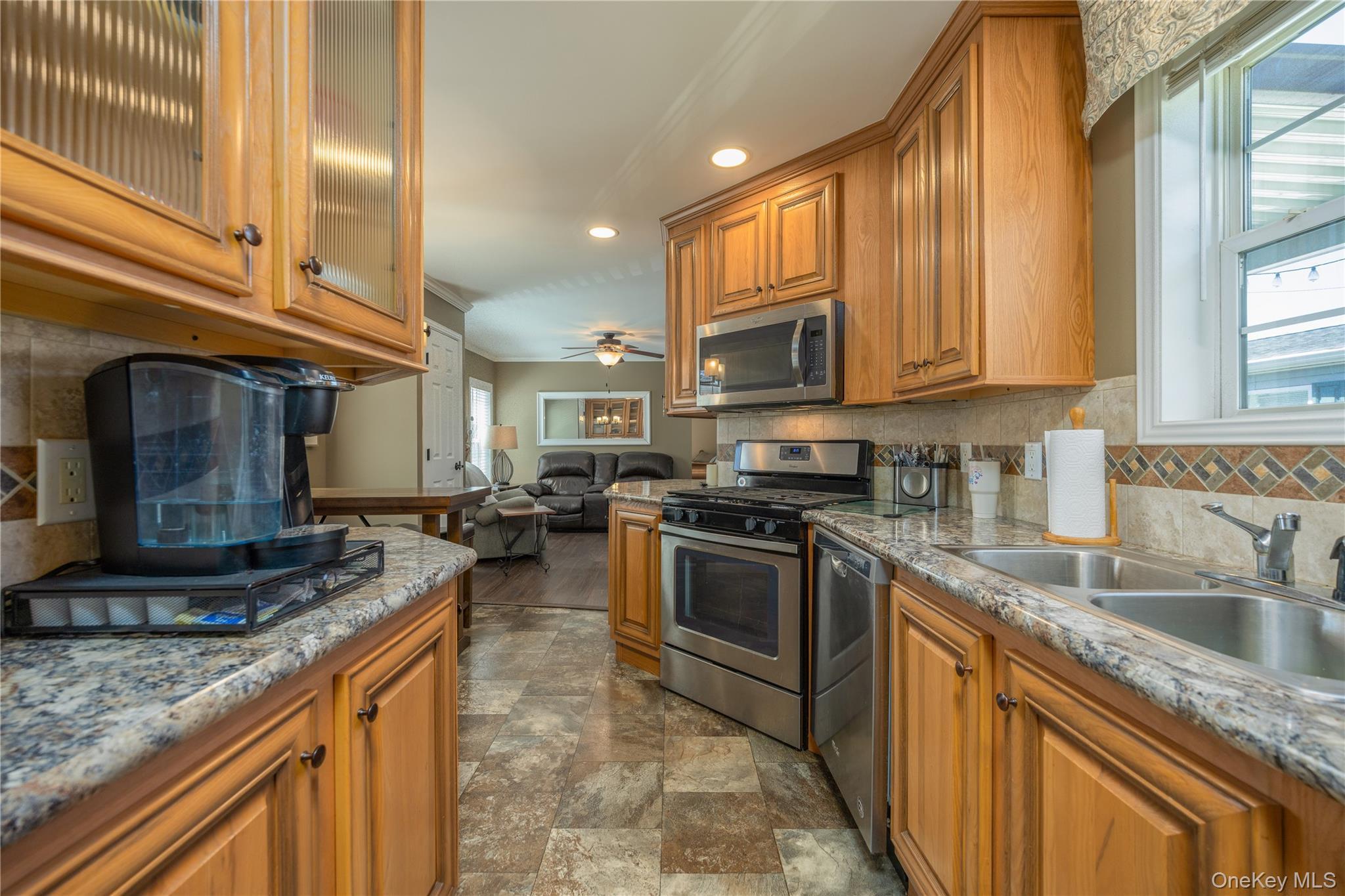 Single Family North Mountainview Mhp  Rockland County, NY 10980, MLS-997094-6
