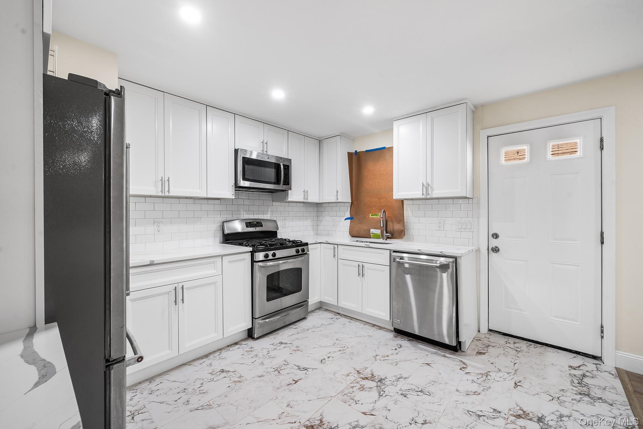 Single Family Beach 48th Queens, NY 11691, MLS-997129-10