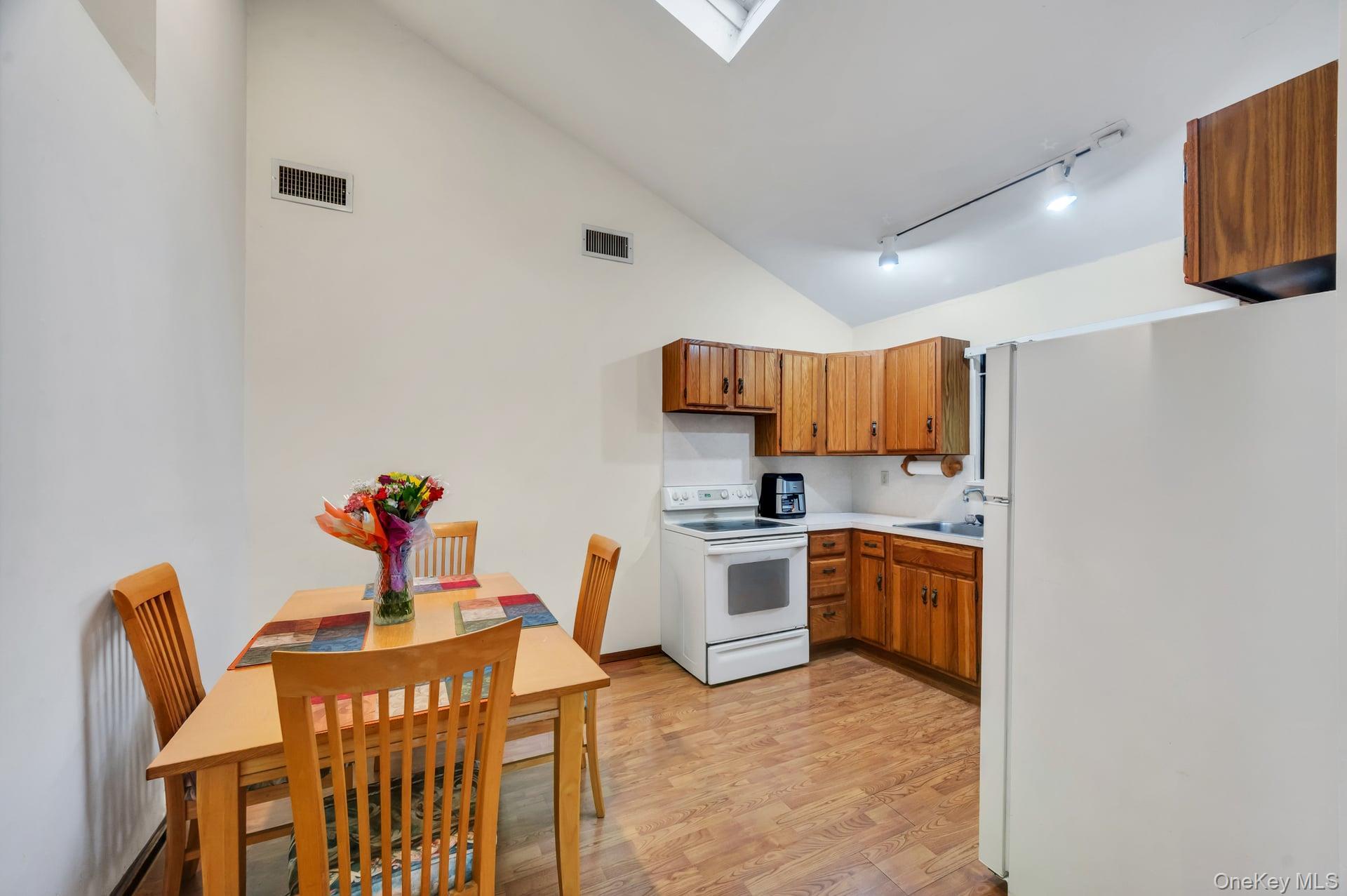 Single Family Gnarled Hollow Road Suffolk County, NY 11733, MLS-997131-14