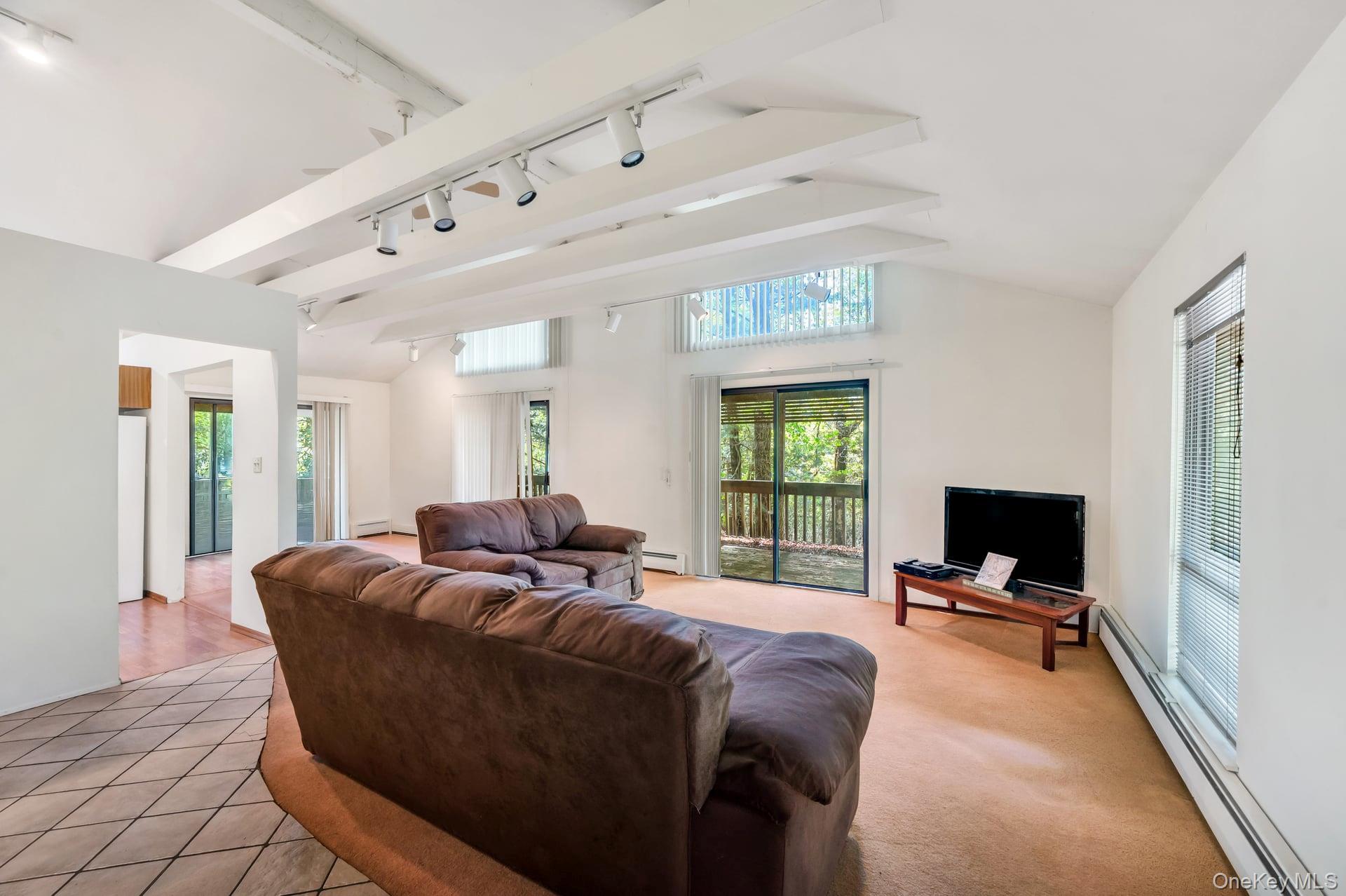 Single Family Gnarled Hollow Road Suffolk County, NY 11733, MLS-997131-17