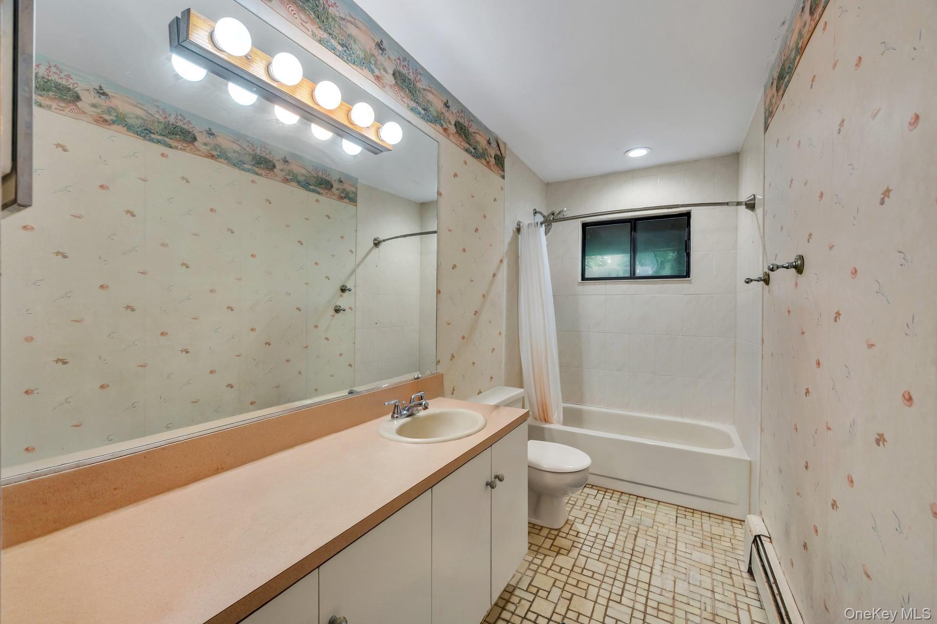 Single Family Gnarled Hollow Road Suffolk County, NY 11733, MLS-997131-22