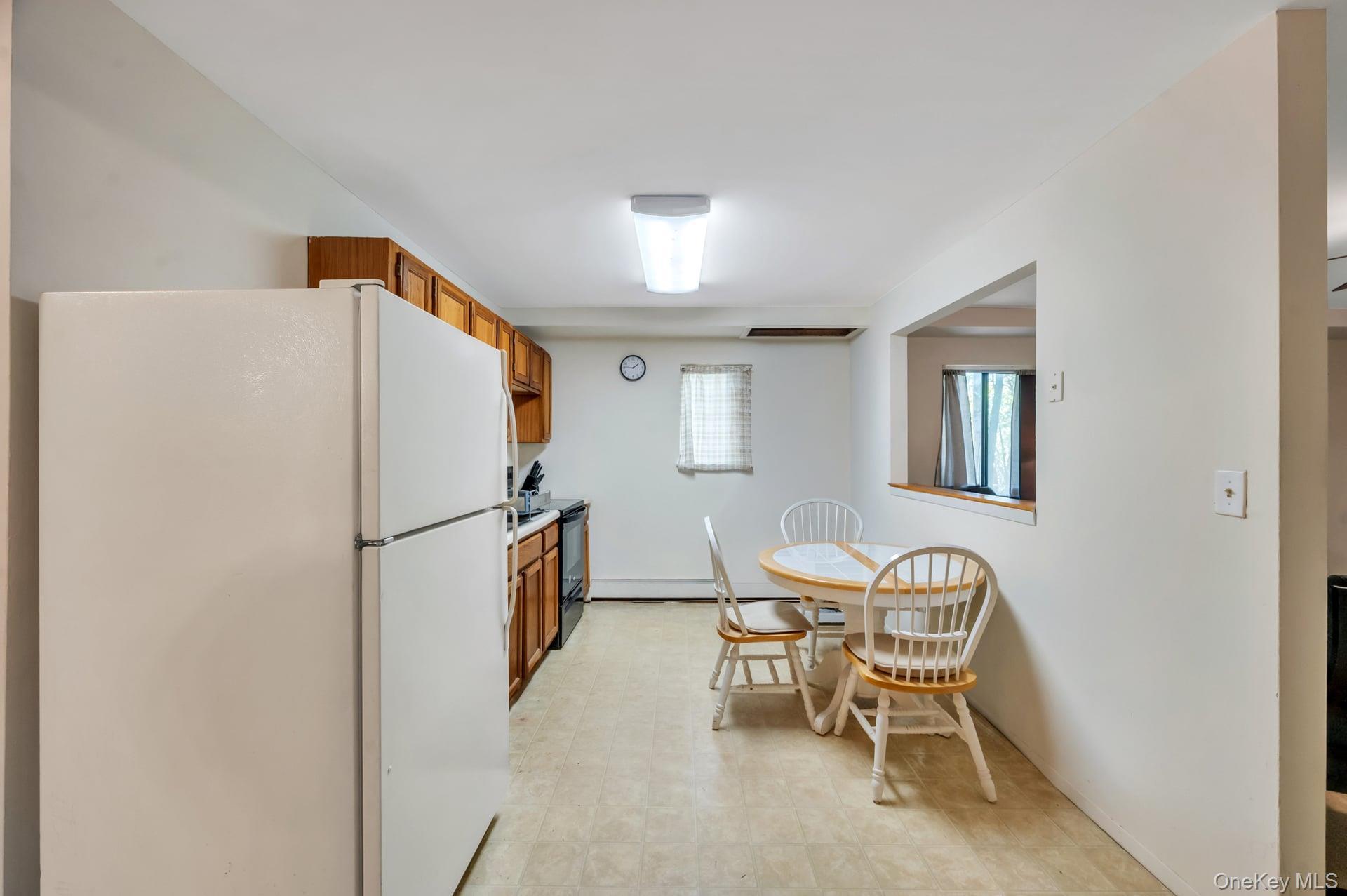 Single Family Gnarled Hollow Road Suffolk County, NY 11733, MLS-997131-27