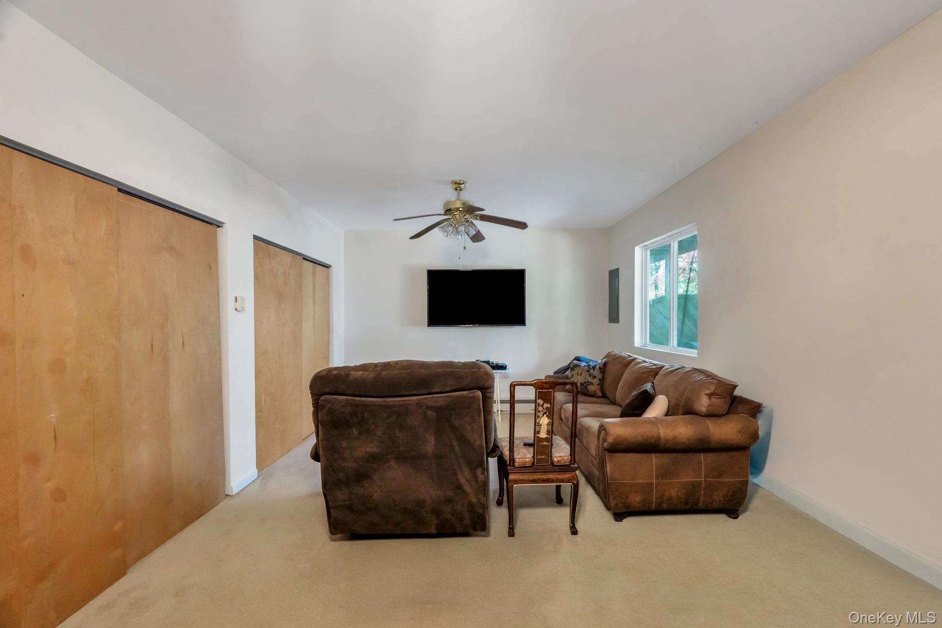 Single Family Gnarled Hollow Road Suffolk County, NY 11733, MLS-997131-37