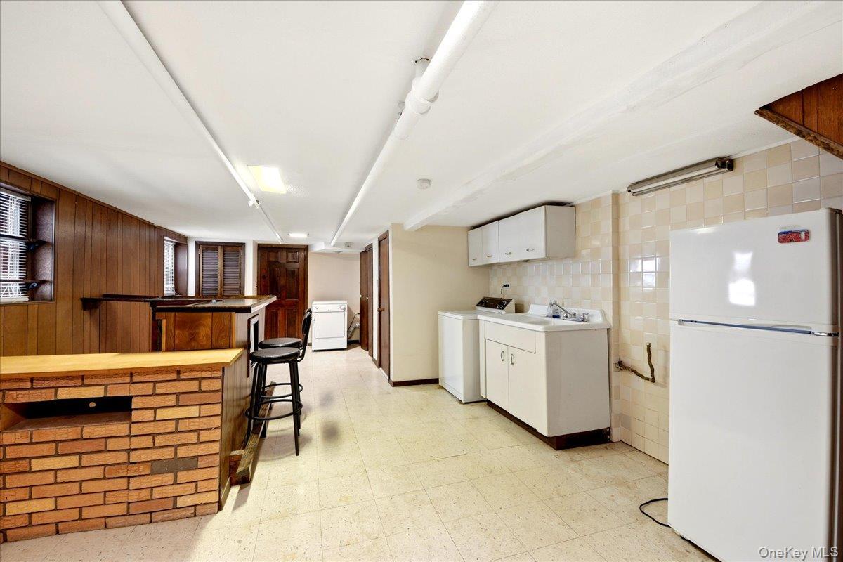 Single Family Hobart Bronx, NY 10461, MLS-997203-21