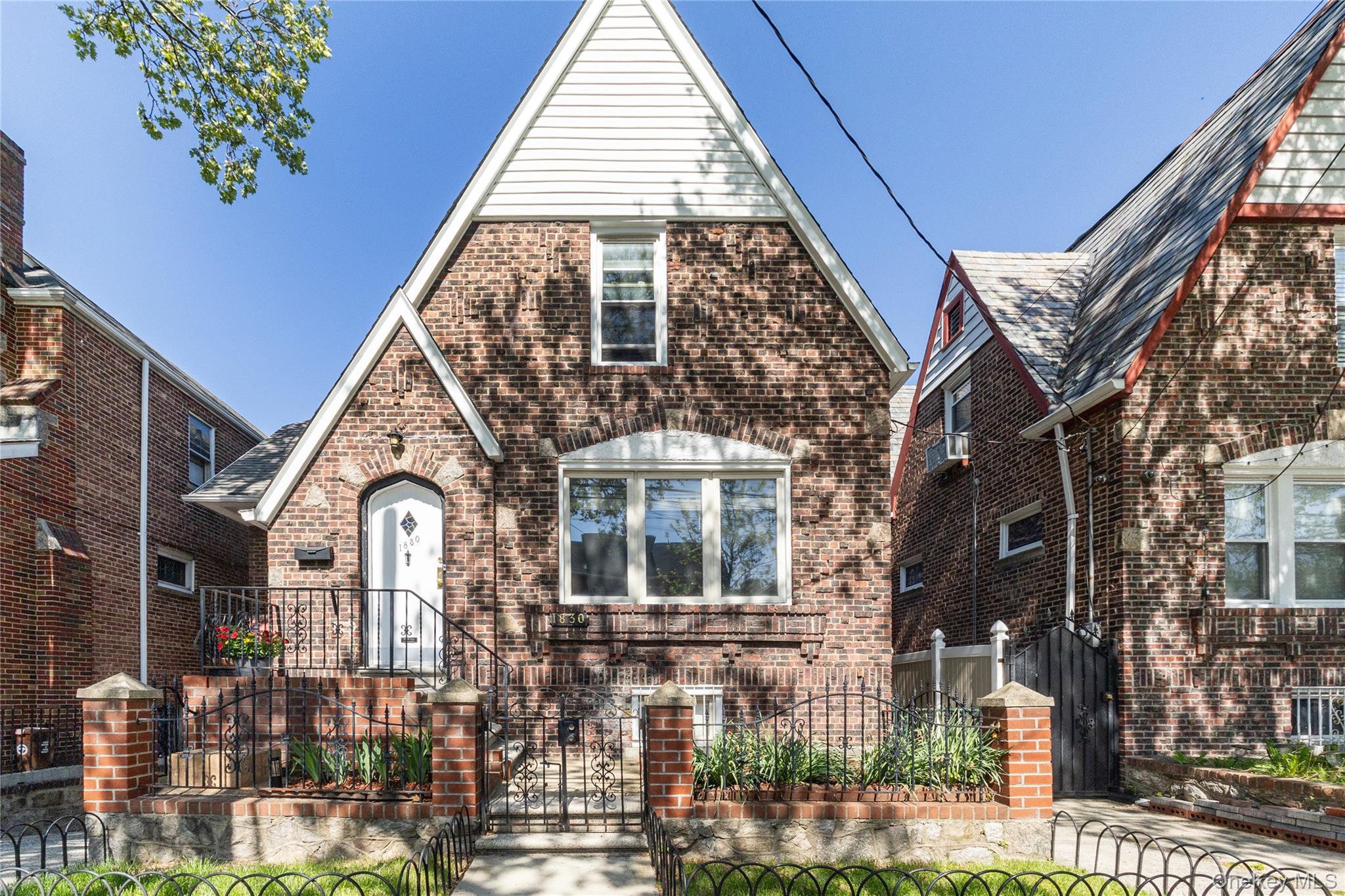 Single Family Yates Bronx, NY 10461, MLS-997294-2