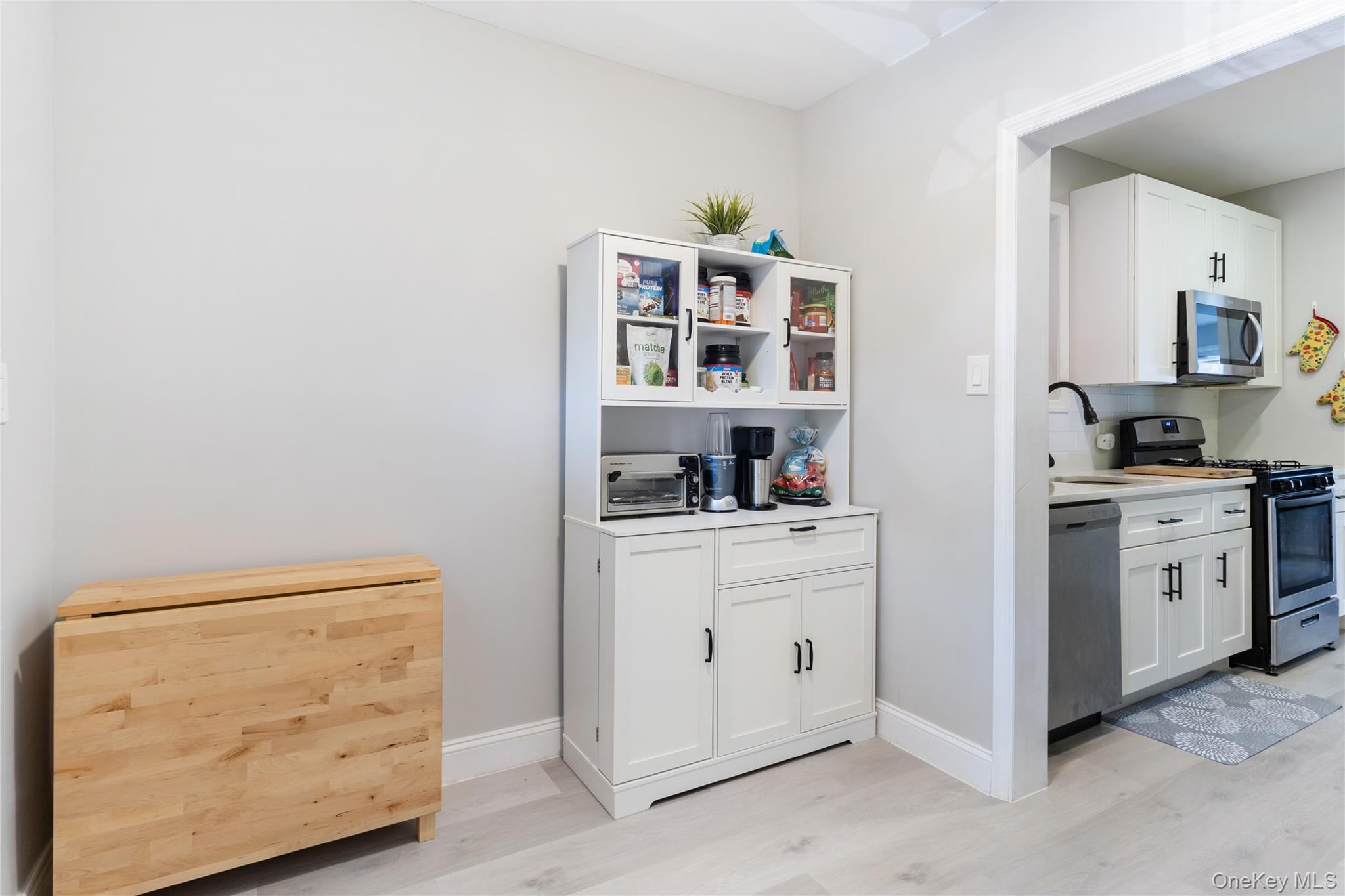 Single Family Yates Bronx, NY 10461, MLS-997294-22