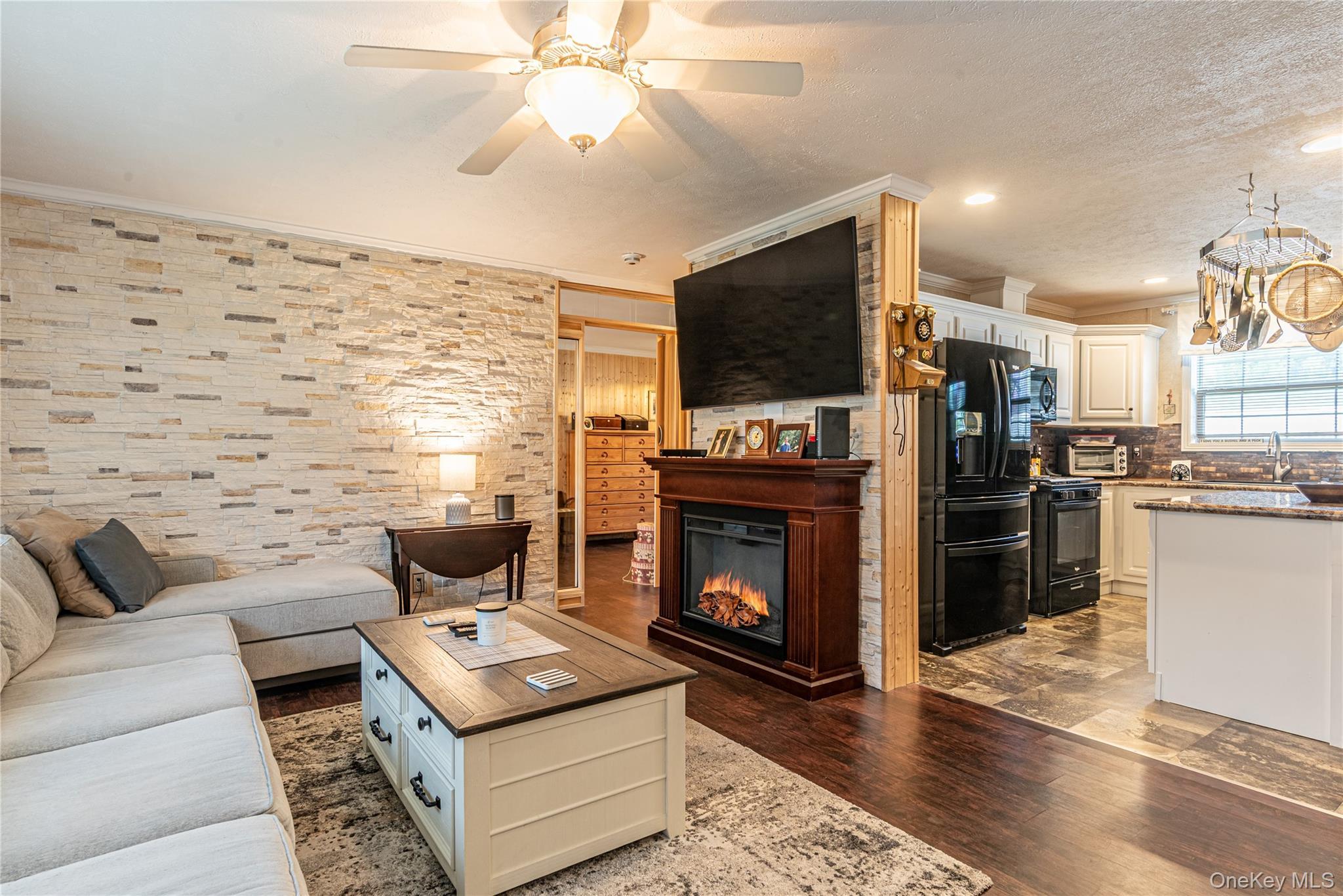 Single Family Gina Drive  Dutchess County, NY 12522, MLS-997318-6