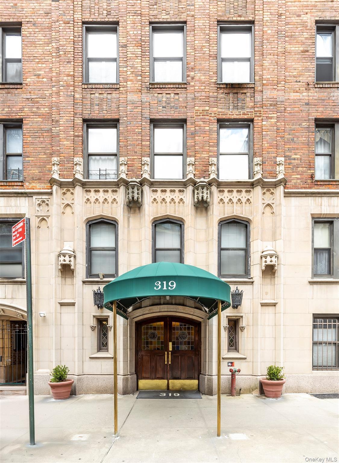 Coop East 50th  Manhattan, NY 10022, MLS-997324-6