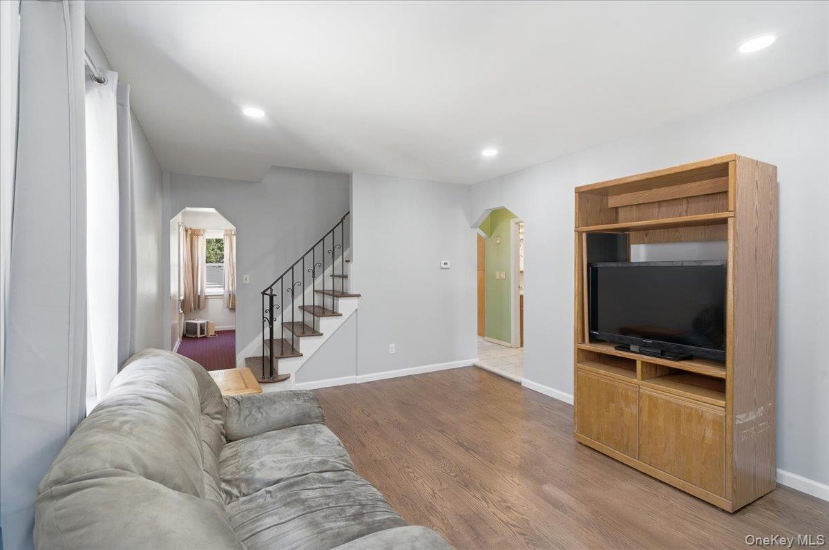 Single Family 134th Avenue Queens, NY 11422, MLS-997361-4