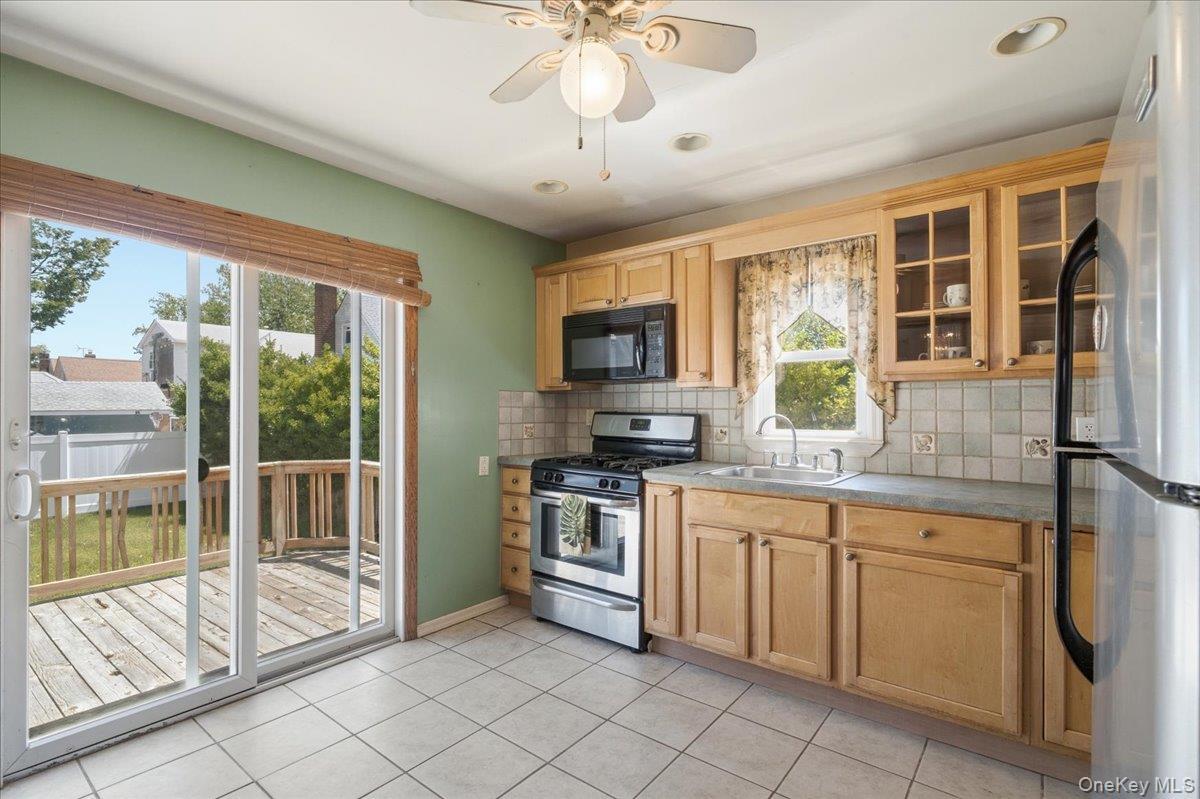 Single Family 134th Avenue Queens, NY 11422, MLS-997361-5