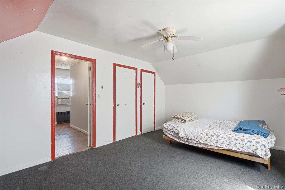 Single Family 134th Avenue Queens, NY 11422, MLS-997361-8