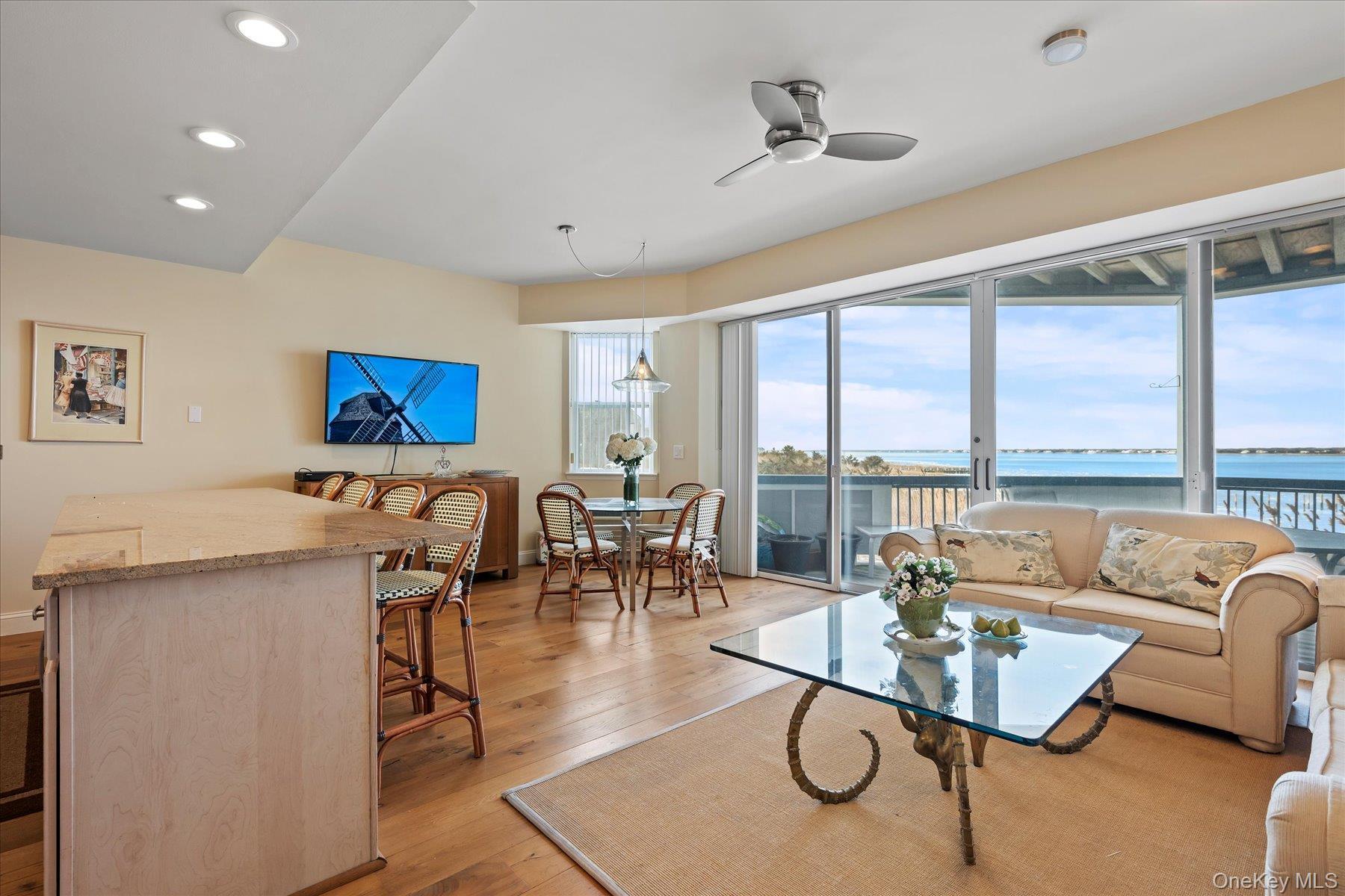 Apartment in Southampton - Dune Road Suffolk County, NY 11978