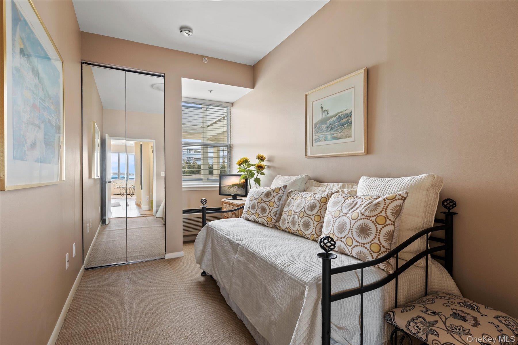 Apartment Dune Road Suffolk County, NY 11978, MLS-997383-17