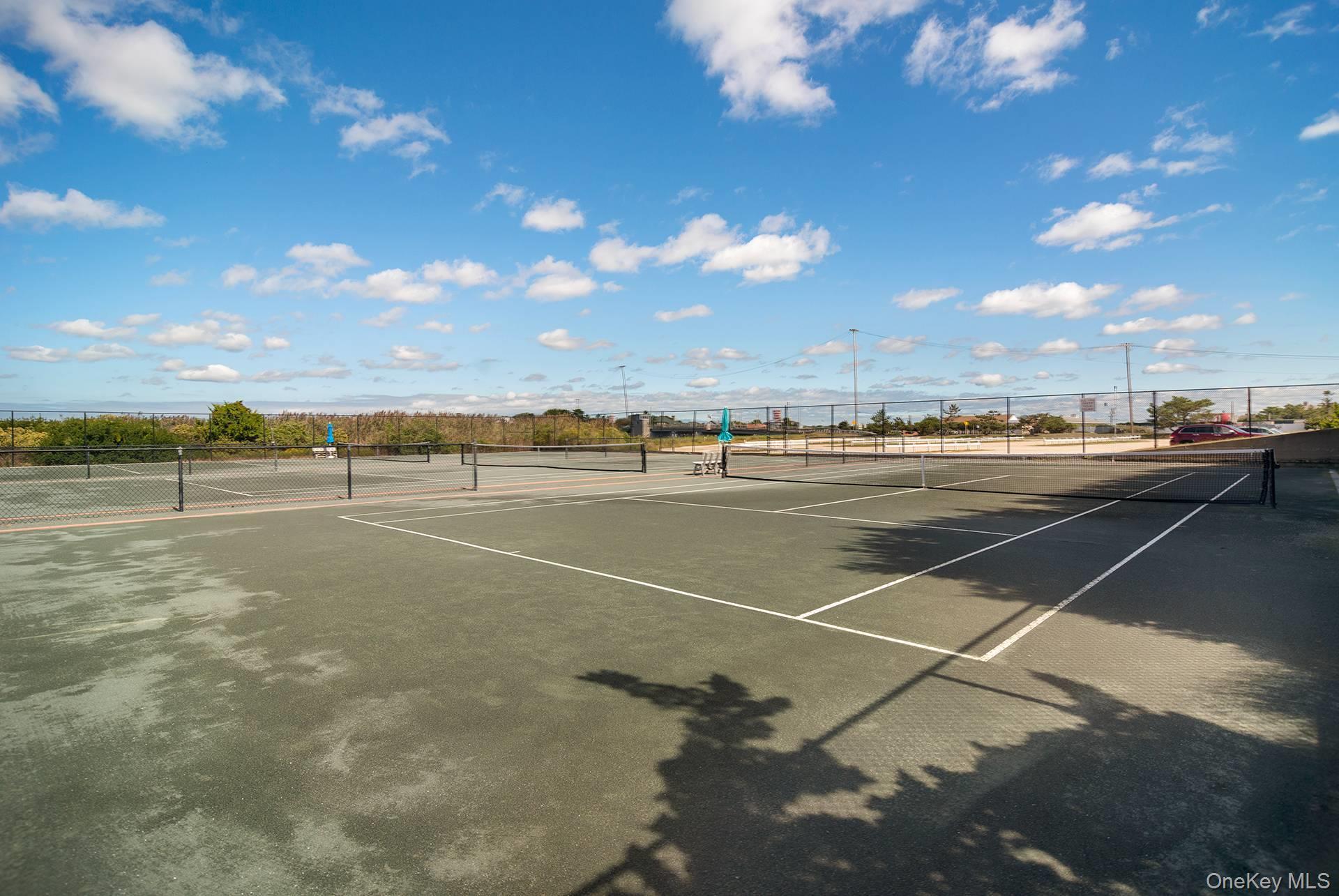 Apartment Dune Road Suffolk County, NY 11978, MLS-997383-21