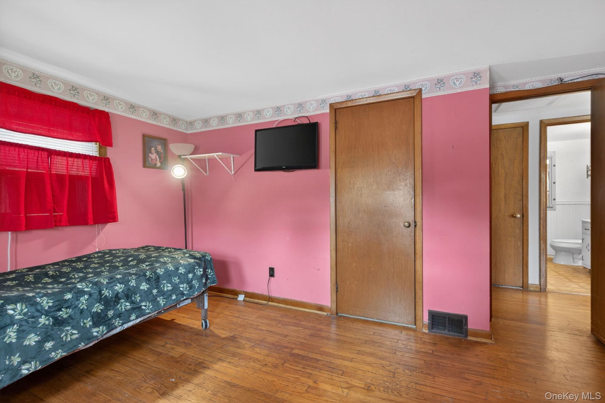 Single Family Linden Orange County, NY 12550, MLS-997425-22