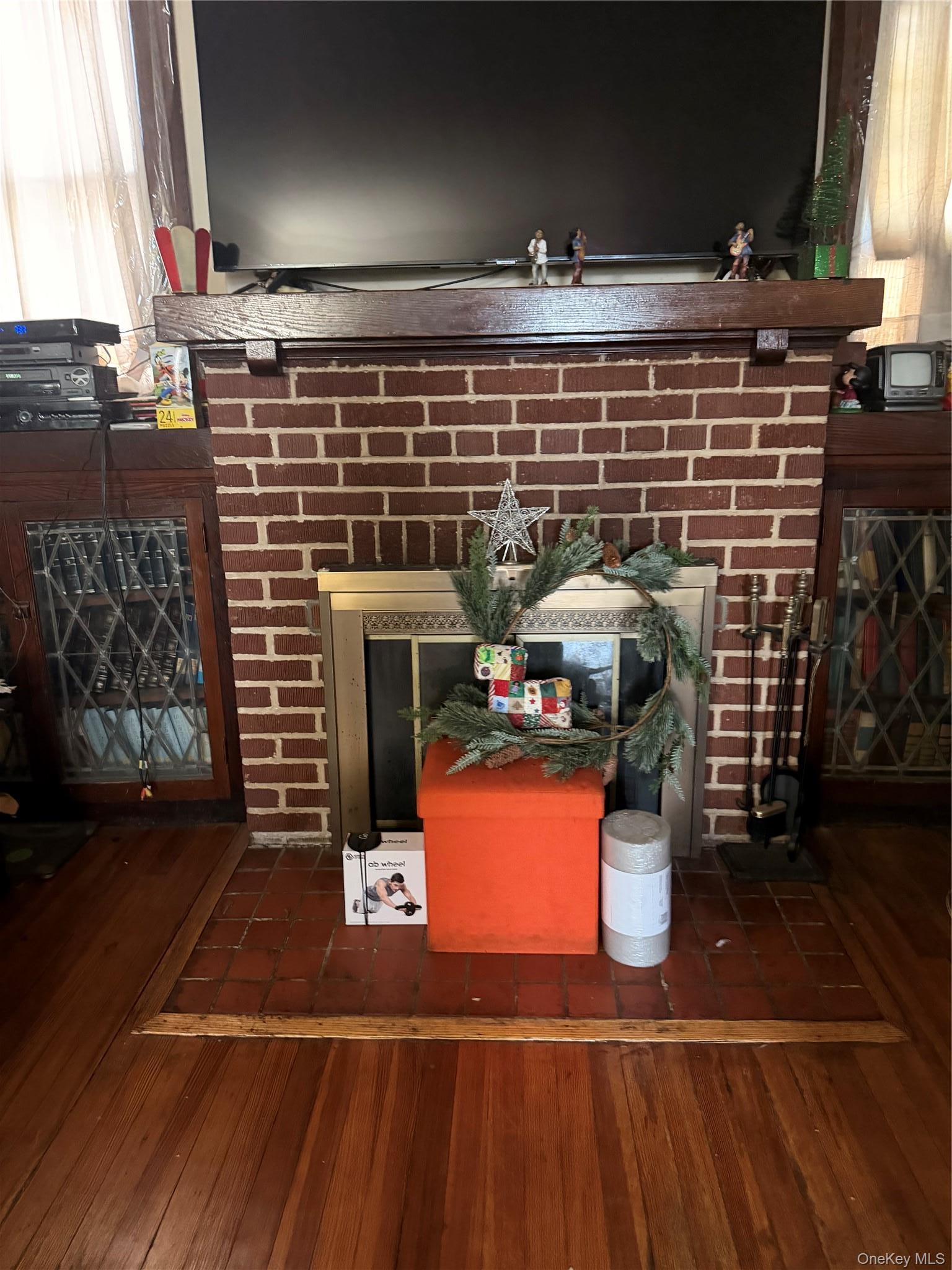 Single Family Southgate Queens, NY 11413, MLS-997442-10