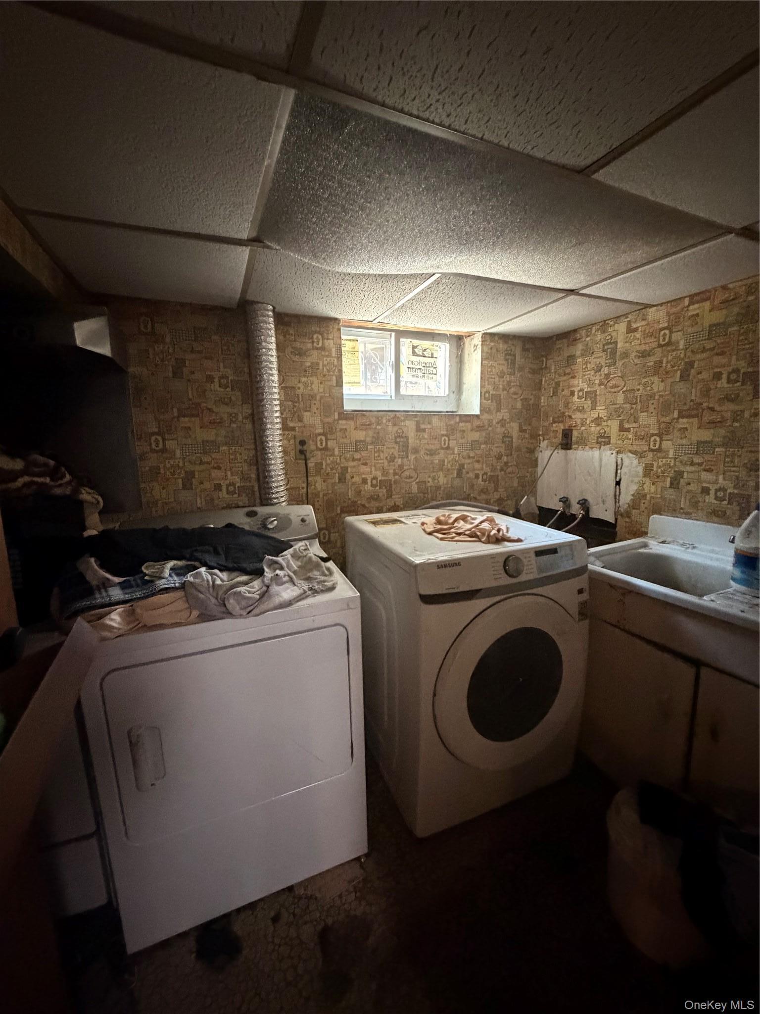 Single Family Southgate  Queens, NY 11413, MLS-997442-21