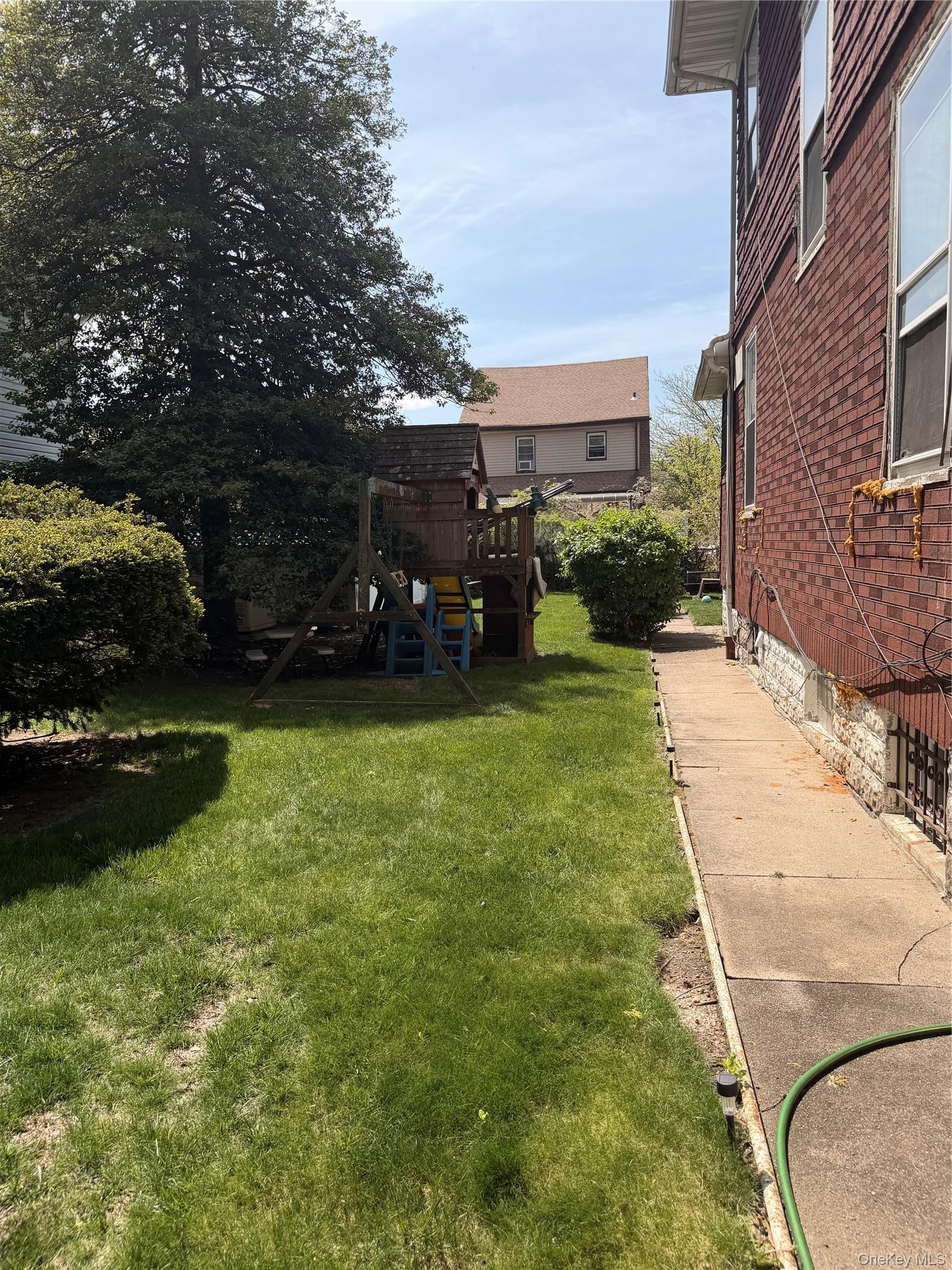 Single Family Southgate Queens, NY 11413, MLS-997442-4