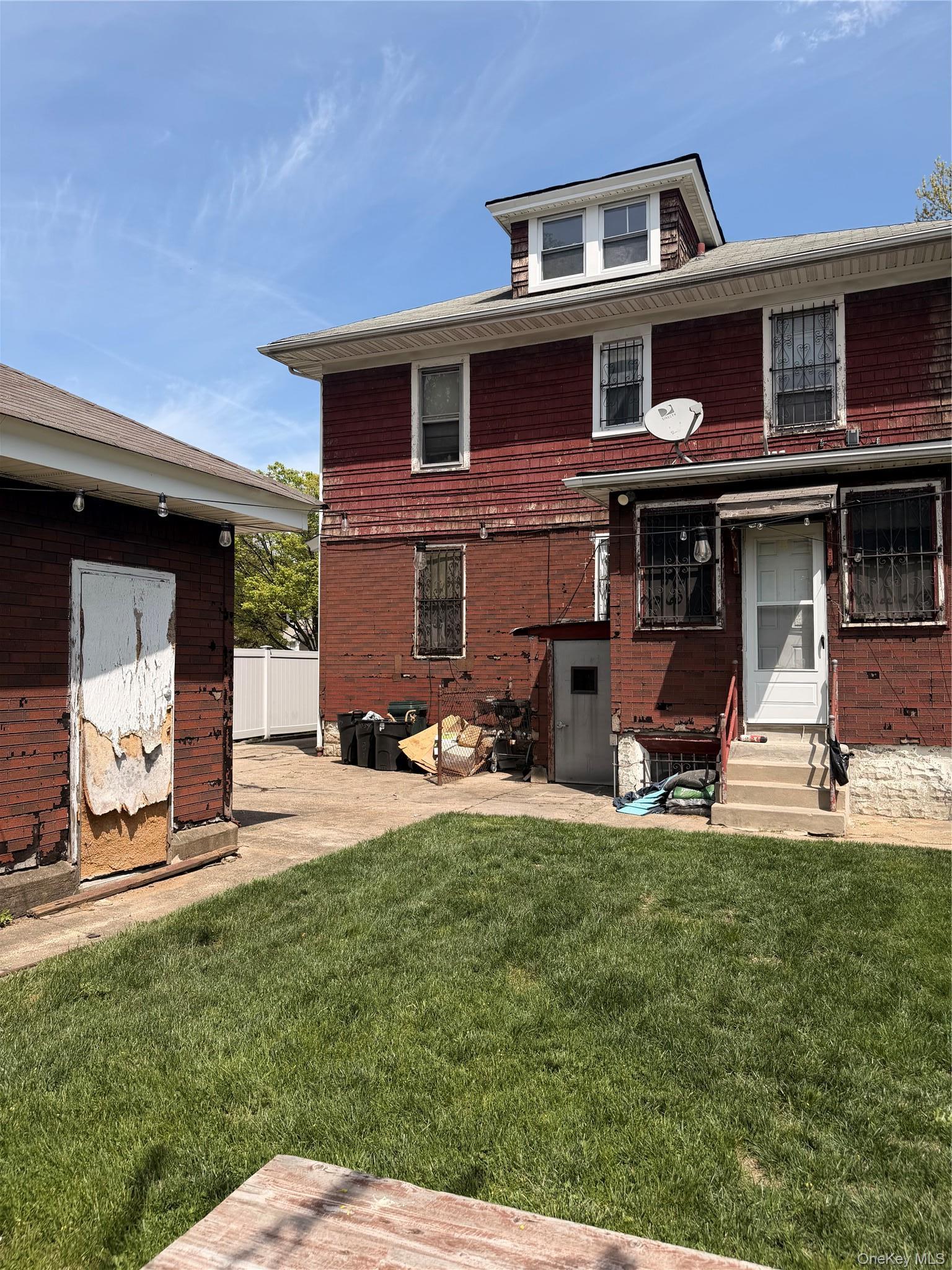 Single Family Southgate Queens, NY 11413, MLS-997442-5