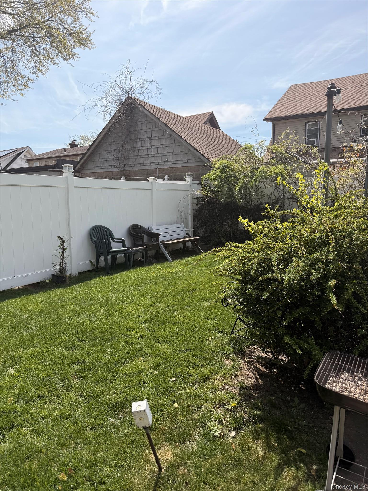 Single Family Southgate Queens, NY 11413, MLS-997442-7