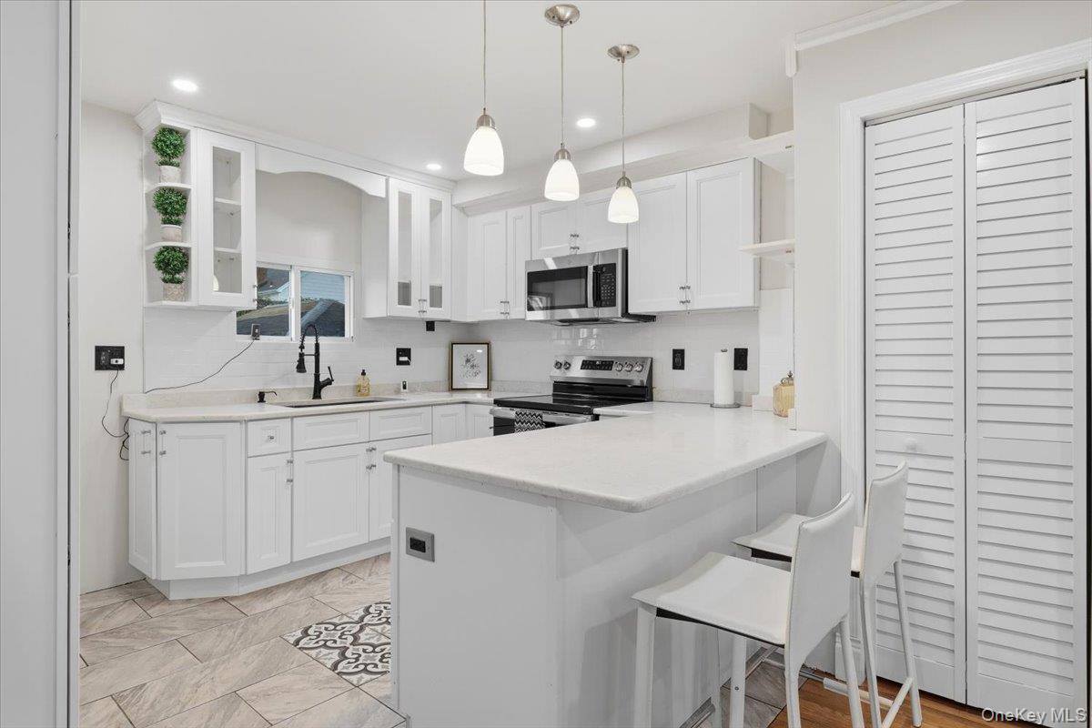 Single Family 207th Queens, NY 11428, MLS-997488-11