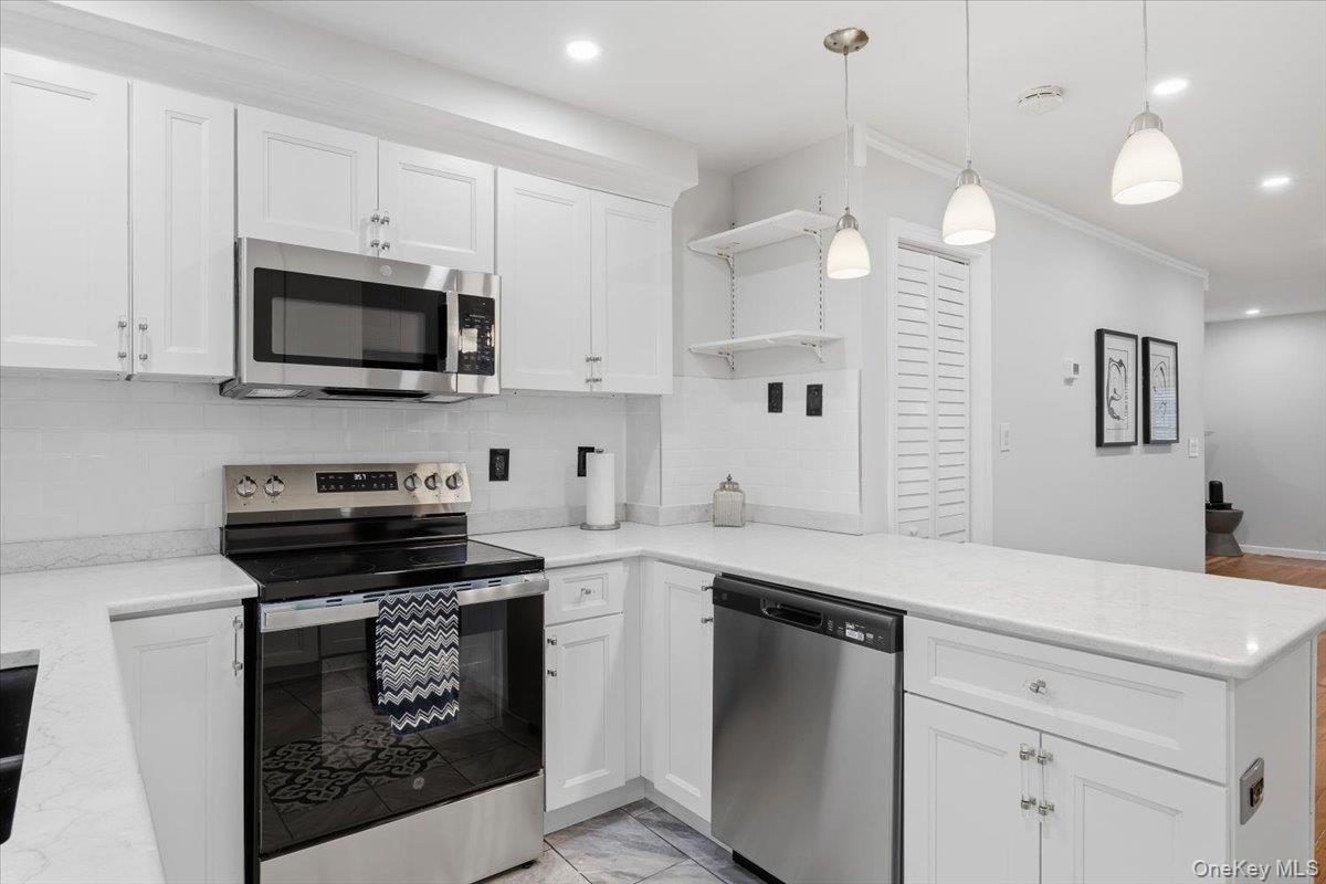 Single Family 207th Queens, NY 11428, MLS-997488-3